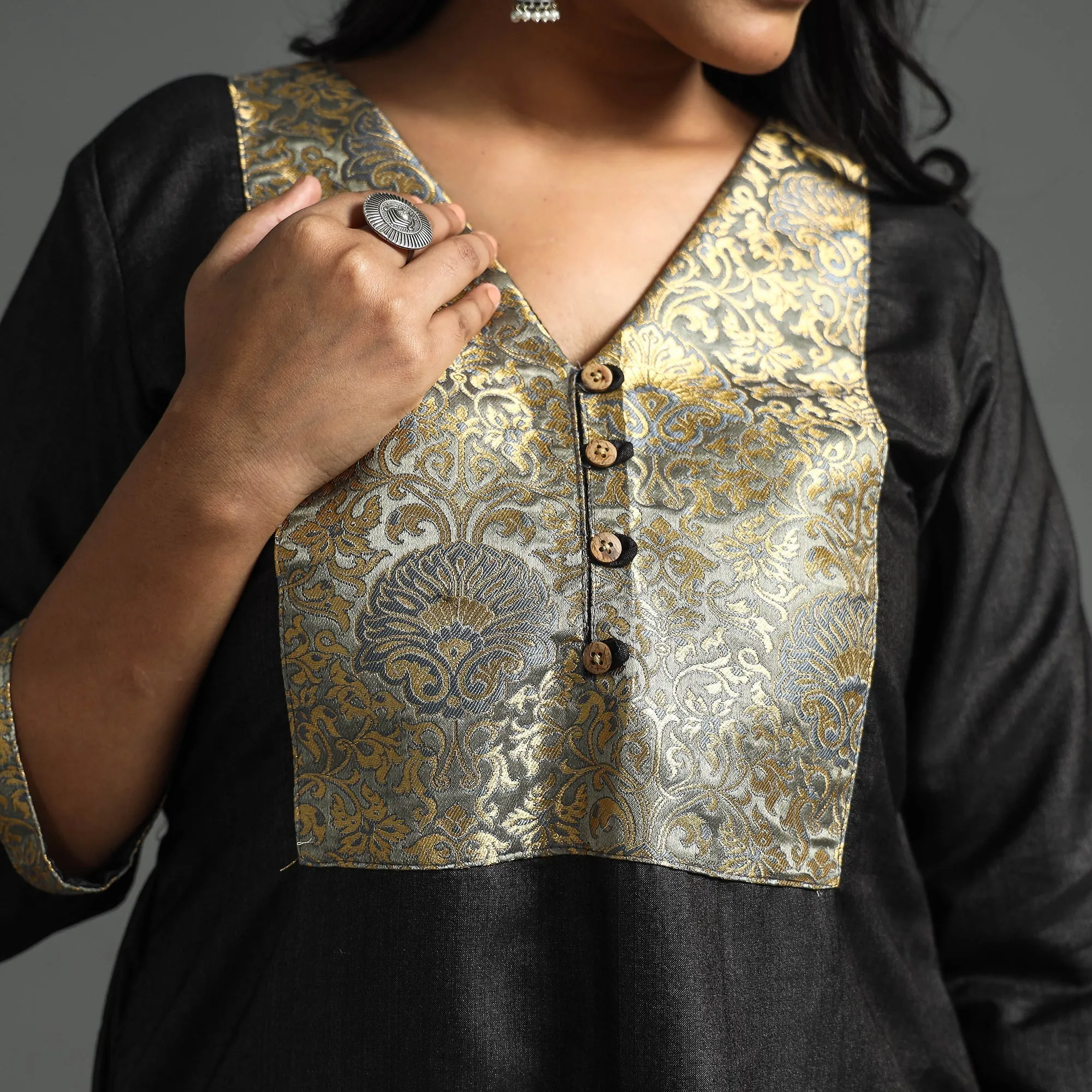 Black - Plain Tussar Silk Handloom Banarasi Patchwork Straight Kurta sold by Itokri product image thumbnail 4