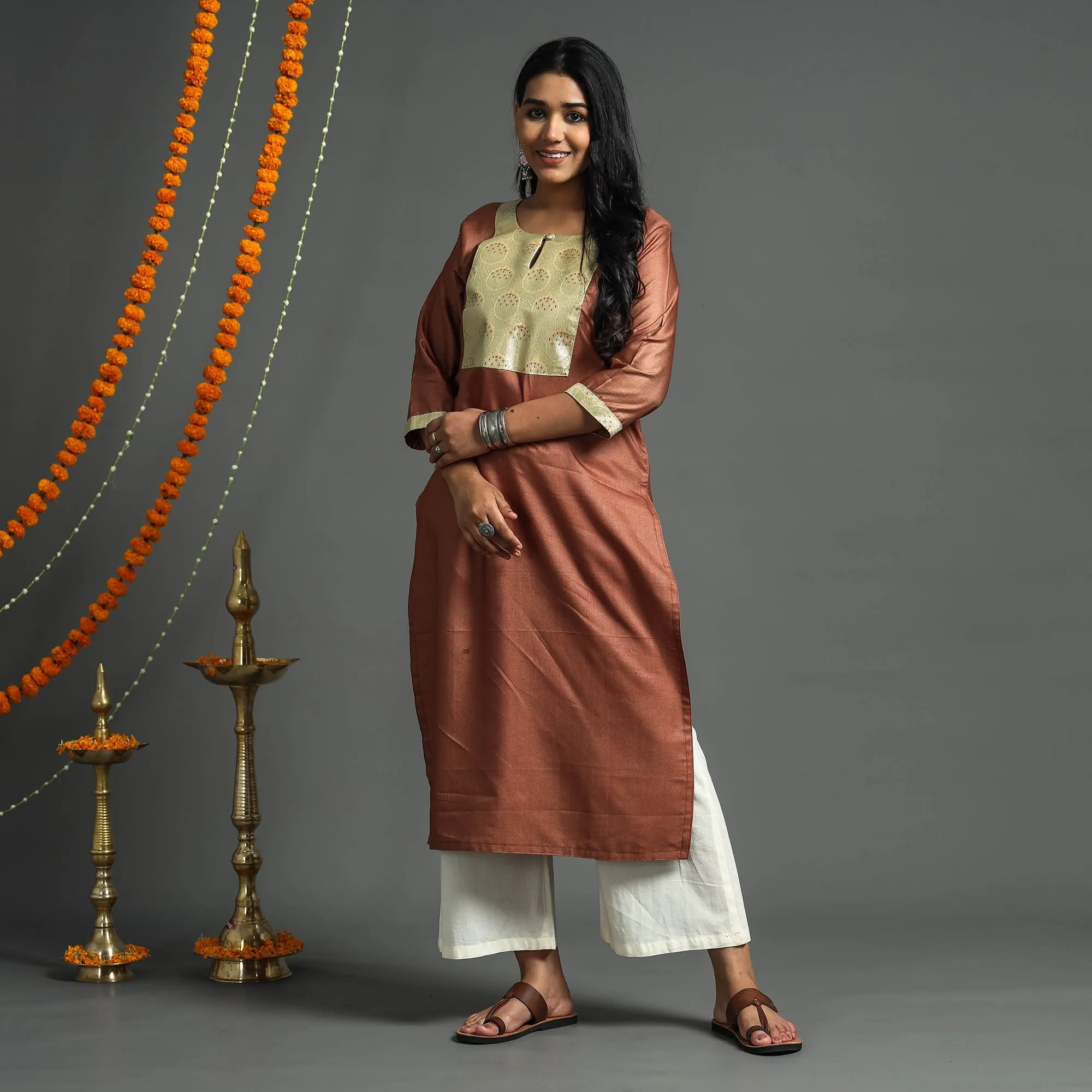 Brown - Plain Tussar Silk Handloom Banarasi Patchwork Straight Kurta sold by Itokri product image thumbnail 3