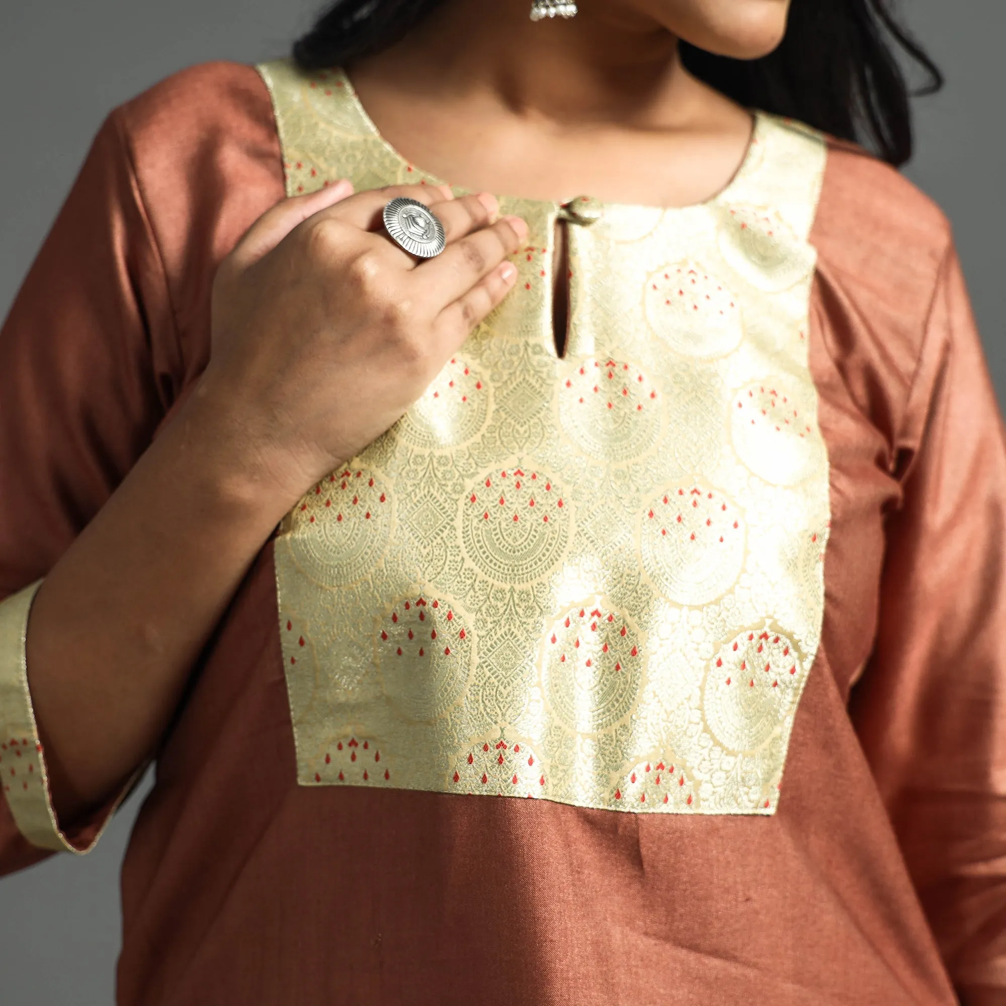 Brown - Plain Tussar Silk Handloom Banarasi Patchwork Straight Kurta sold by Itokri product image thumbnail 4