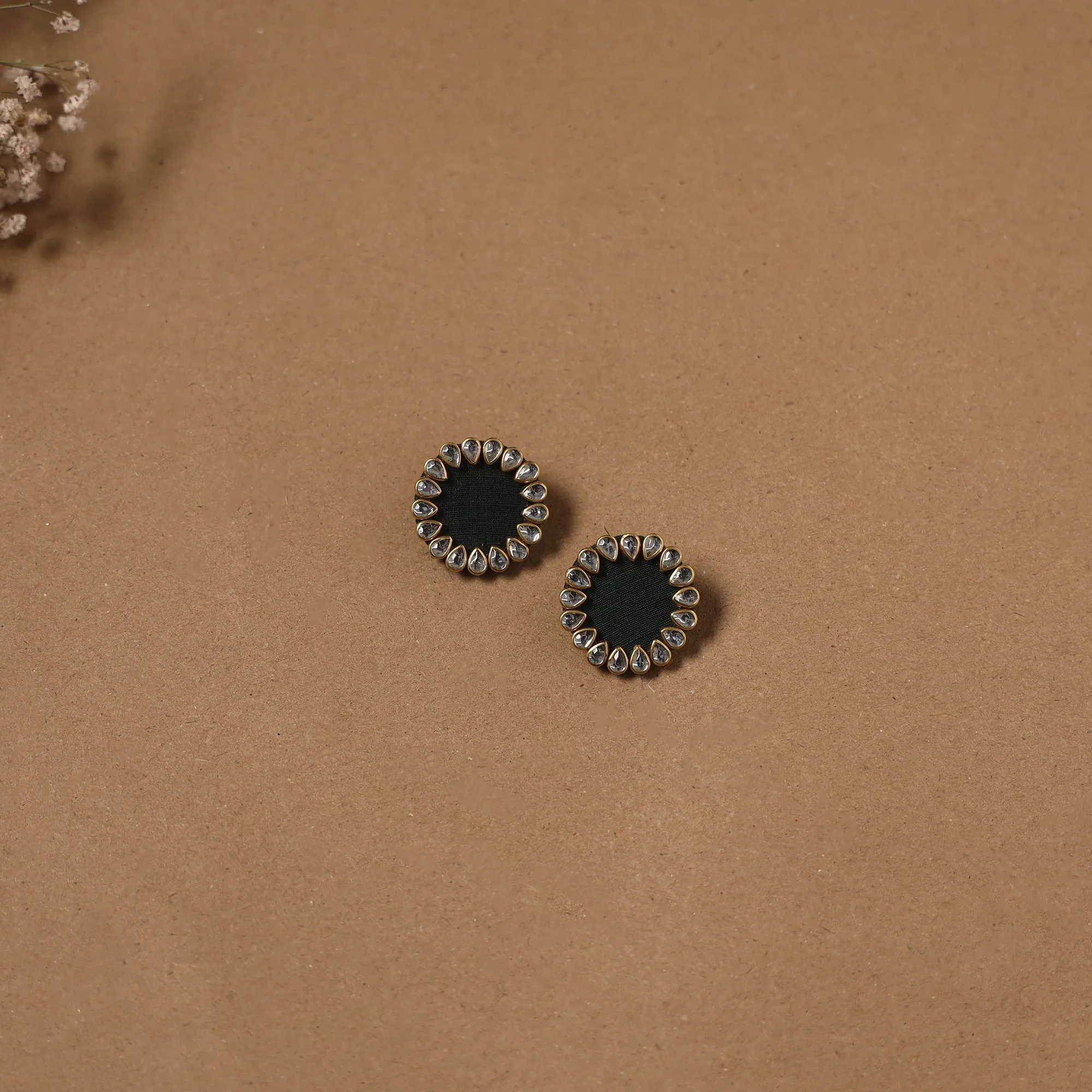 Black - Fabart Kundan Earrings & Maang Tikka Set 15 sold by Itokri product image thumbnail 2