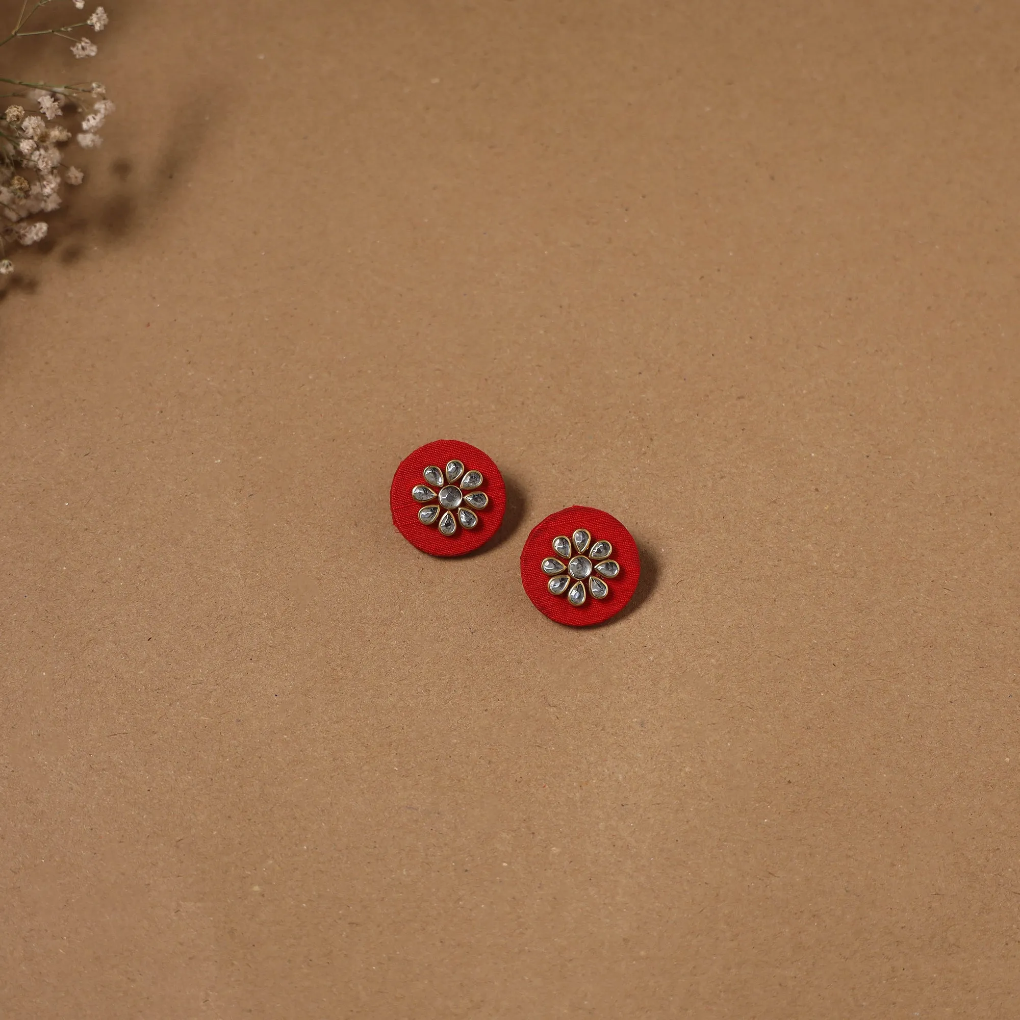 Red - Fabart Kundan Earrings & Maang Tikka Set 13 sold by Itokri product image thumbnail 2