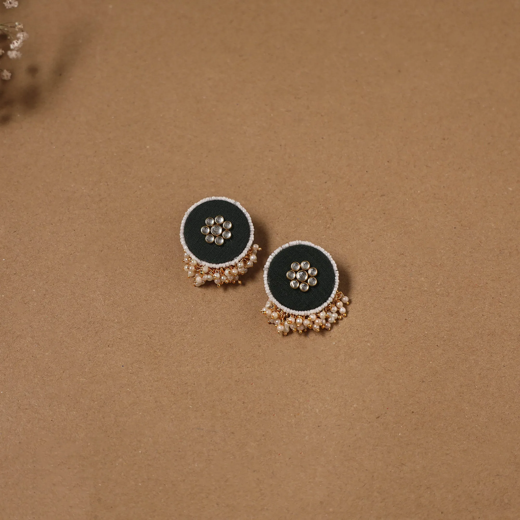 Black - Fabart Kundan Earrings & Maang Tikka Set 12 sold by Itokri product image thumbnail 2