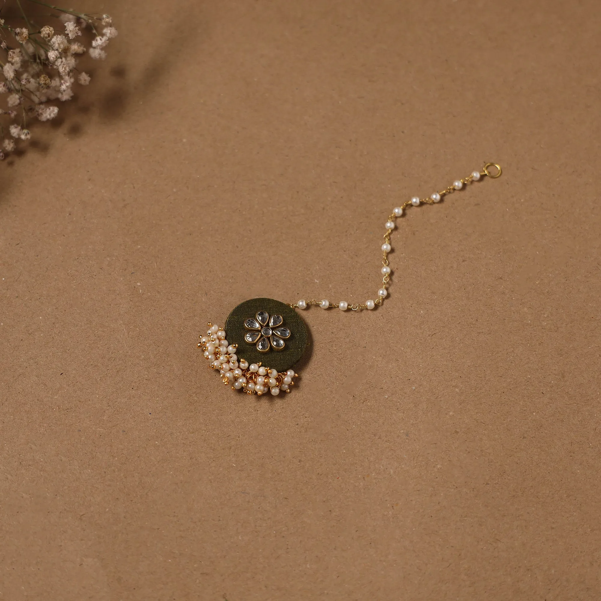 Green - Fabart Kundan Earrings & Maang Tikka Set 07 sold by Itokri product image thumbnail 3