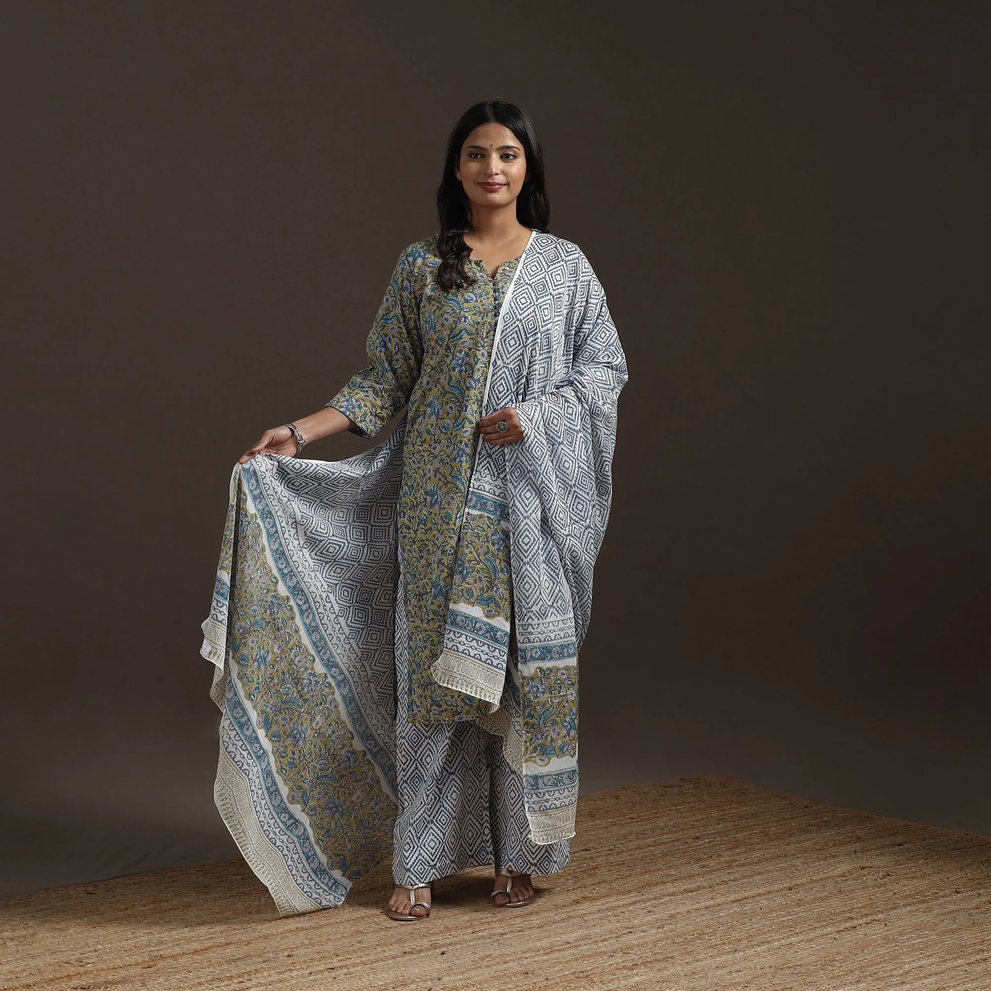 Green - Hand Block Print Cotton Sanganeri Suit Set with Dupatta for women 02 sold by Itokri product image thumbnail 2