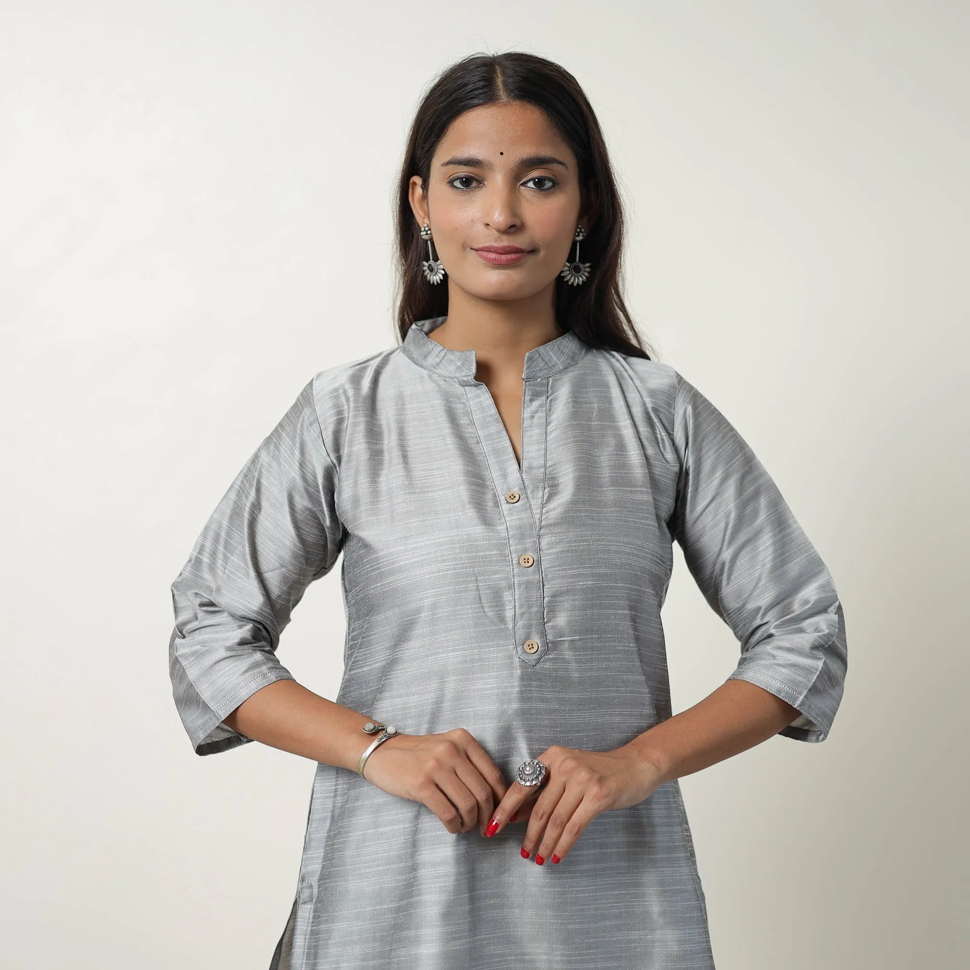 Raha Grey Slub Silk Short Plain Kurta sold by Itokri product image thumbnail 5