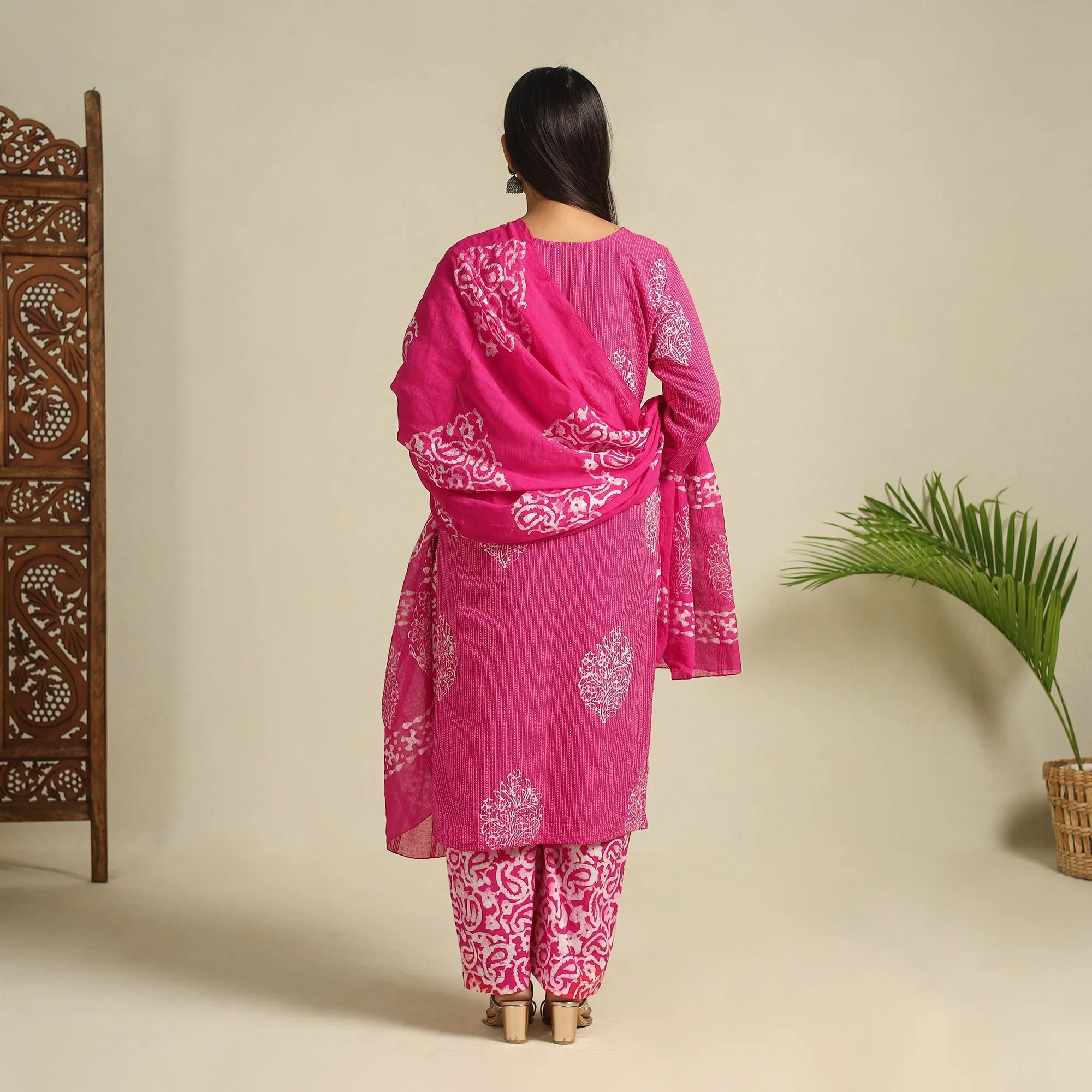 Pink - Cotton Hand Batik Print Suit Set 07 sold by Itokri product image thumbnail 4