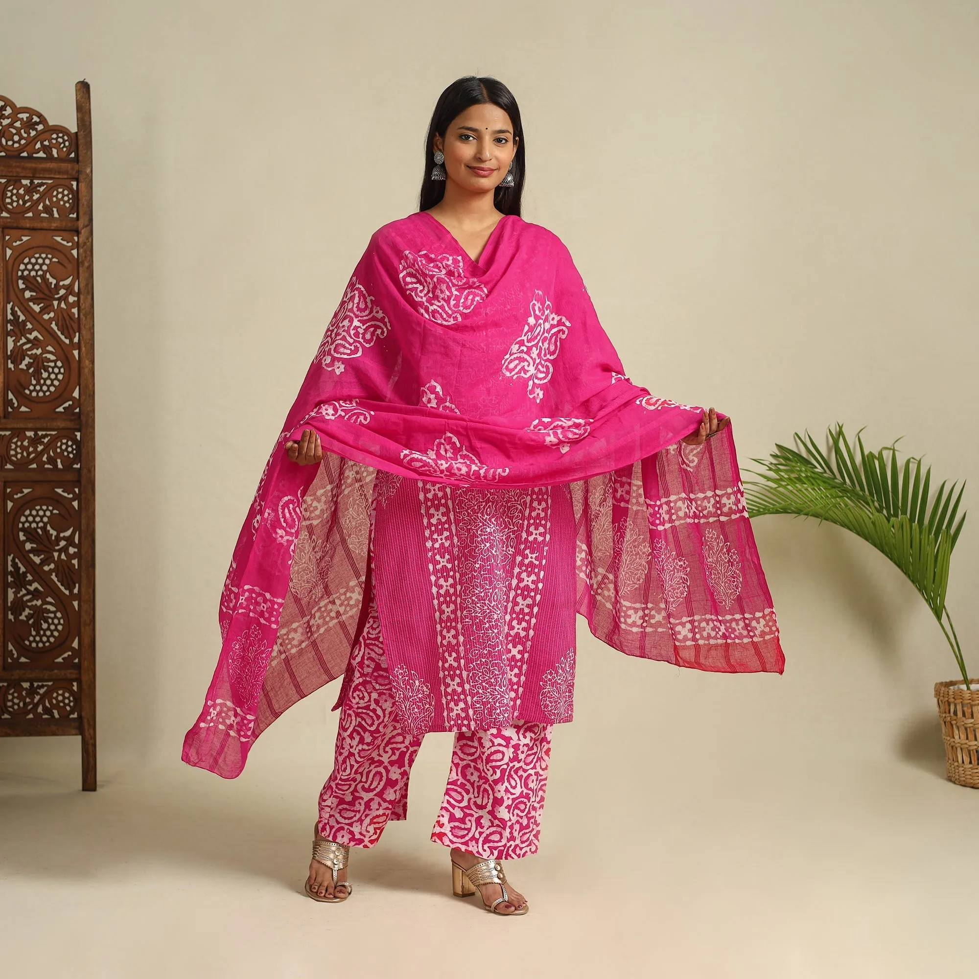 Pink - Cotton Hand Batik Print Suit Set 07 sold by Itokri product image thumbnail 2