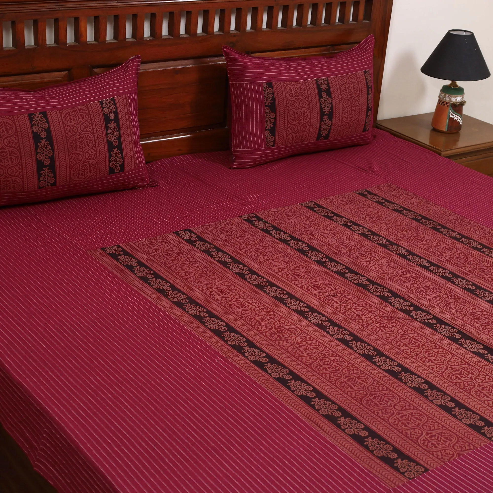 Pink - Jacquard with Bagh Patch Cotton Bedsheet Set 05 sold by Itokri product image thumbnail 2