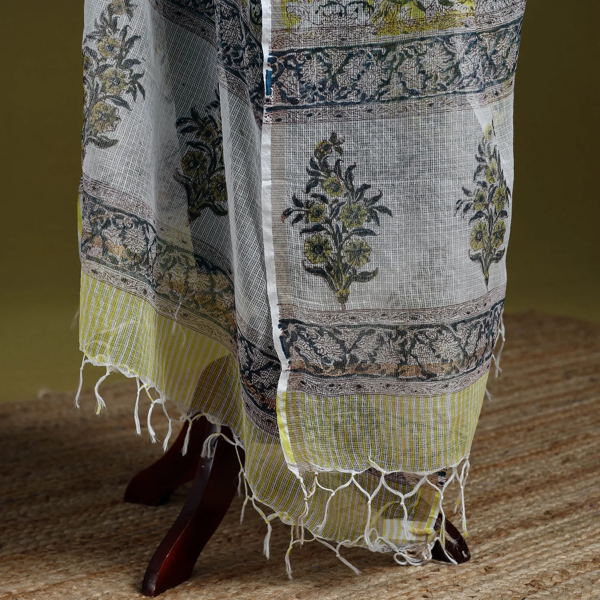 Green - Block Print Kota Doria Silk Cotton Sanganeri Floral Dupatta 60 sold by Itokri product image thumbnail 4