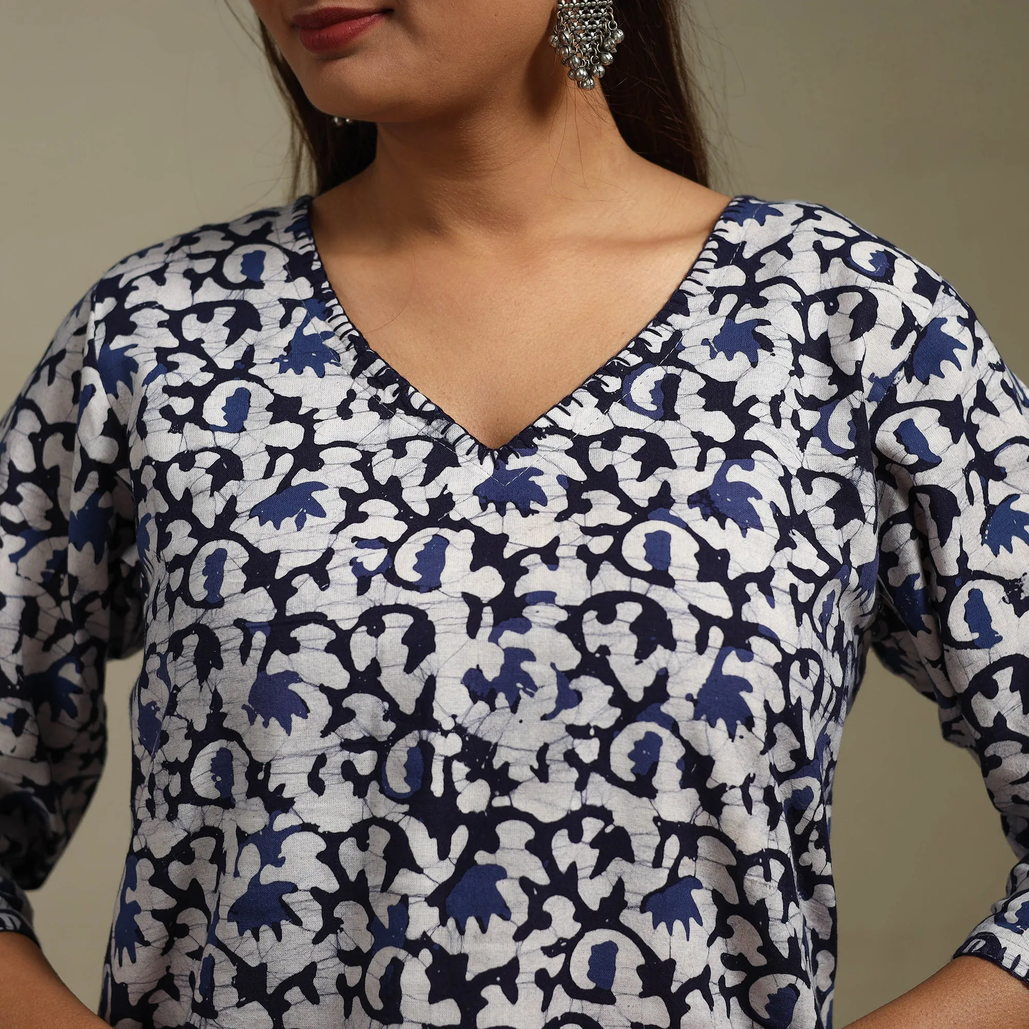 Blue - Straight Embroidered Cotton Hand Block Batik Print Kurta for women 34 sold by Itokri product image thumbnail 4