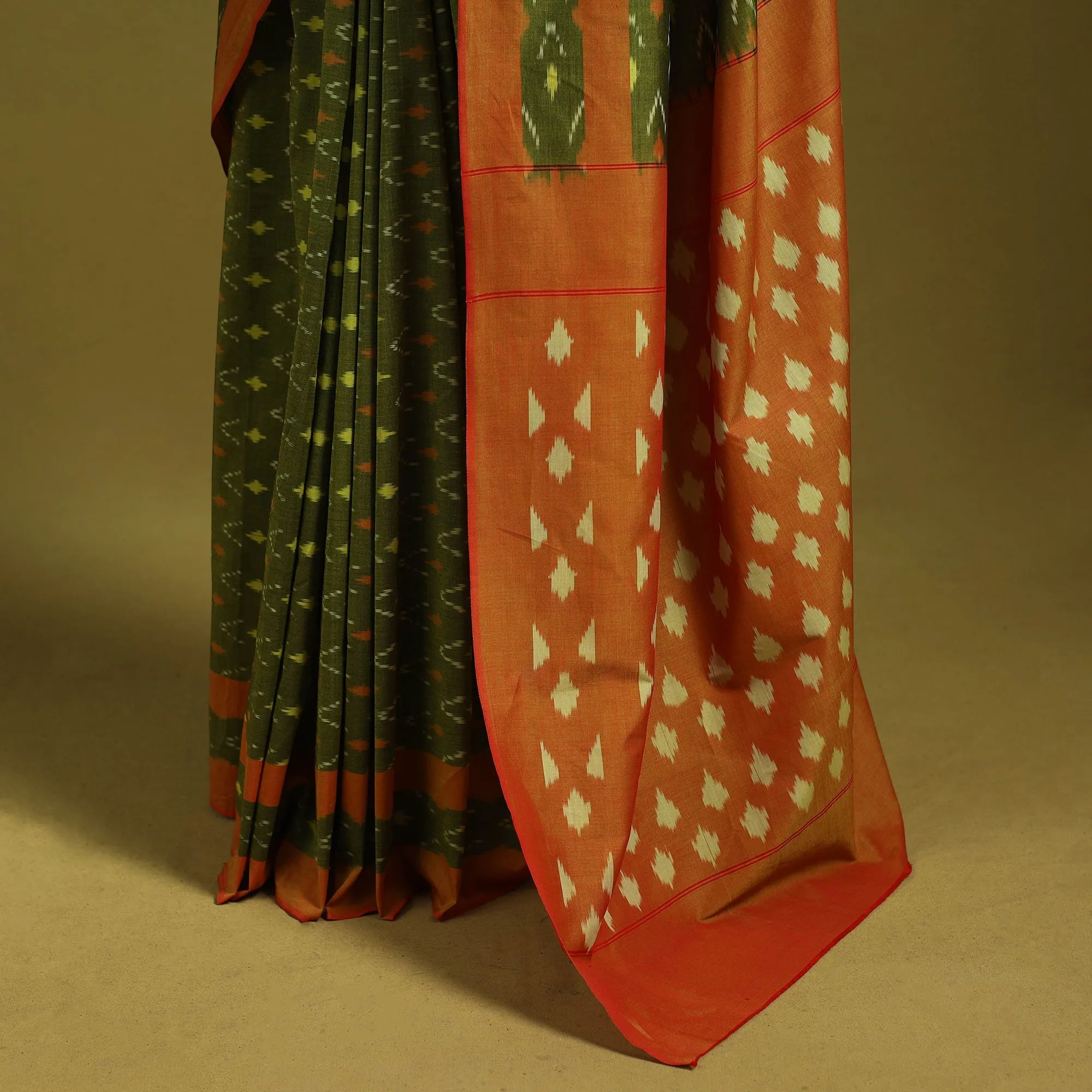 Green - Mercerised Cotton Handloom Pochampally Ikat Saree 10 sold by Itokri product image thumbnail 4