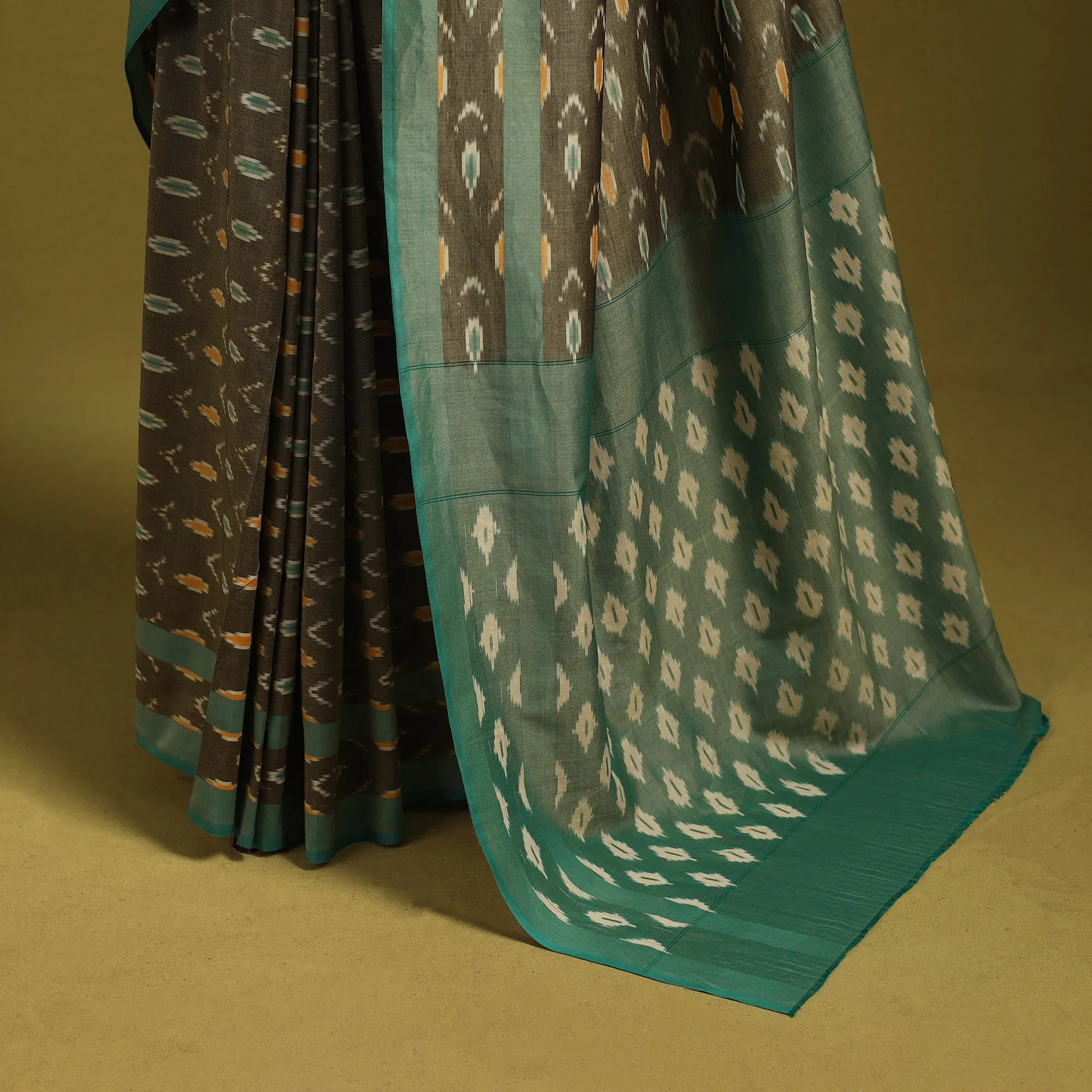 Green - Mercerised Cotton Handloom Pochampally Ikat Saree 18 sold by Itokri product image thumbnail 4