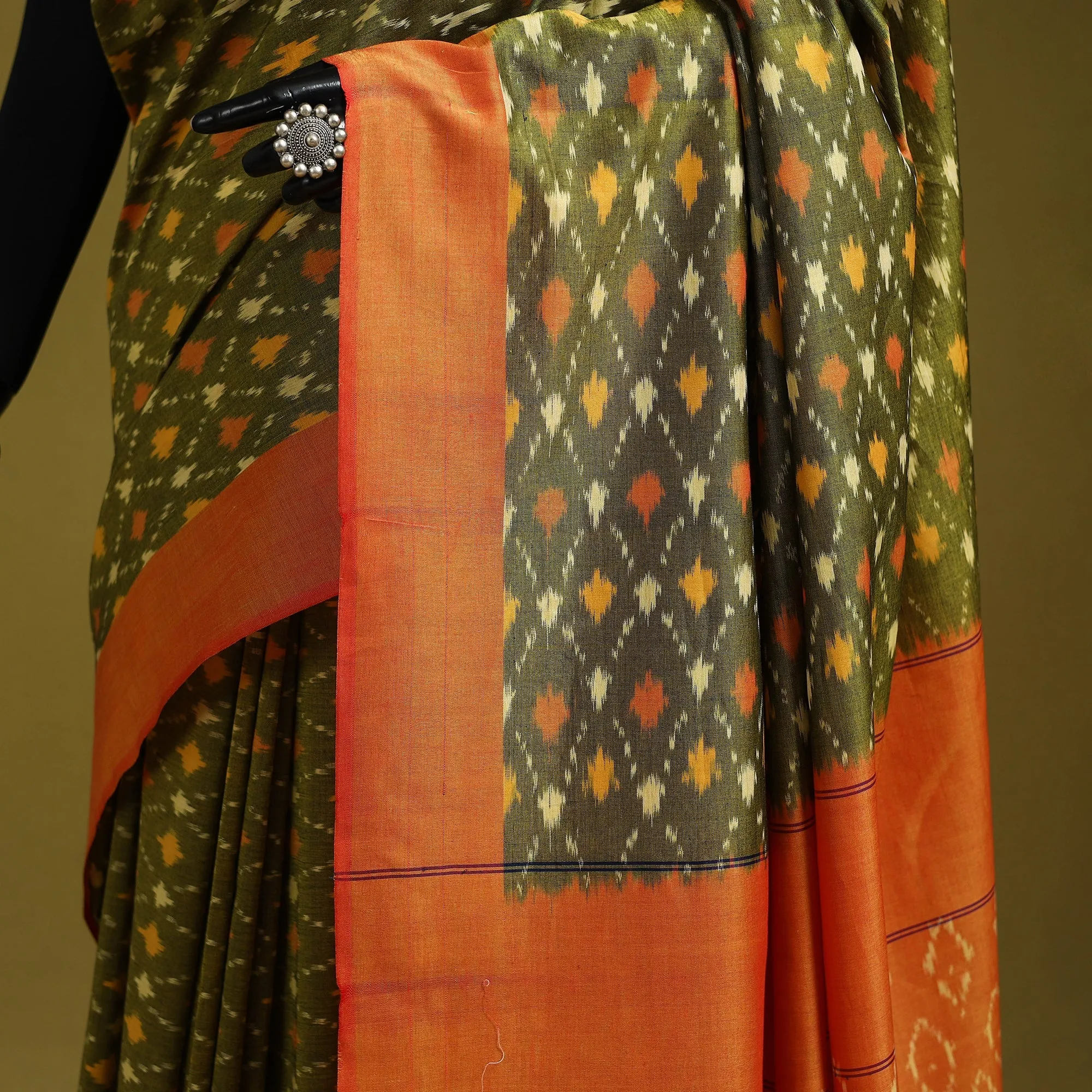 Green - Mercerised Cotton Handloom Pochampally Ikat Saree 27 sold by Itokri product image thumbnail 3
