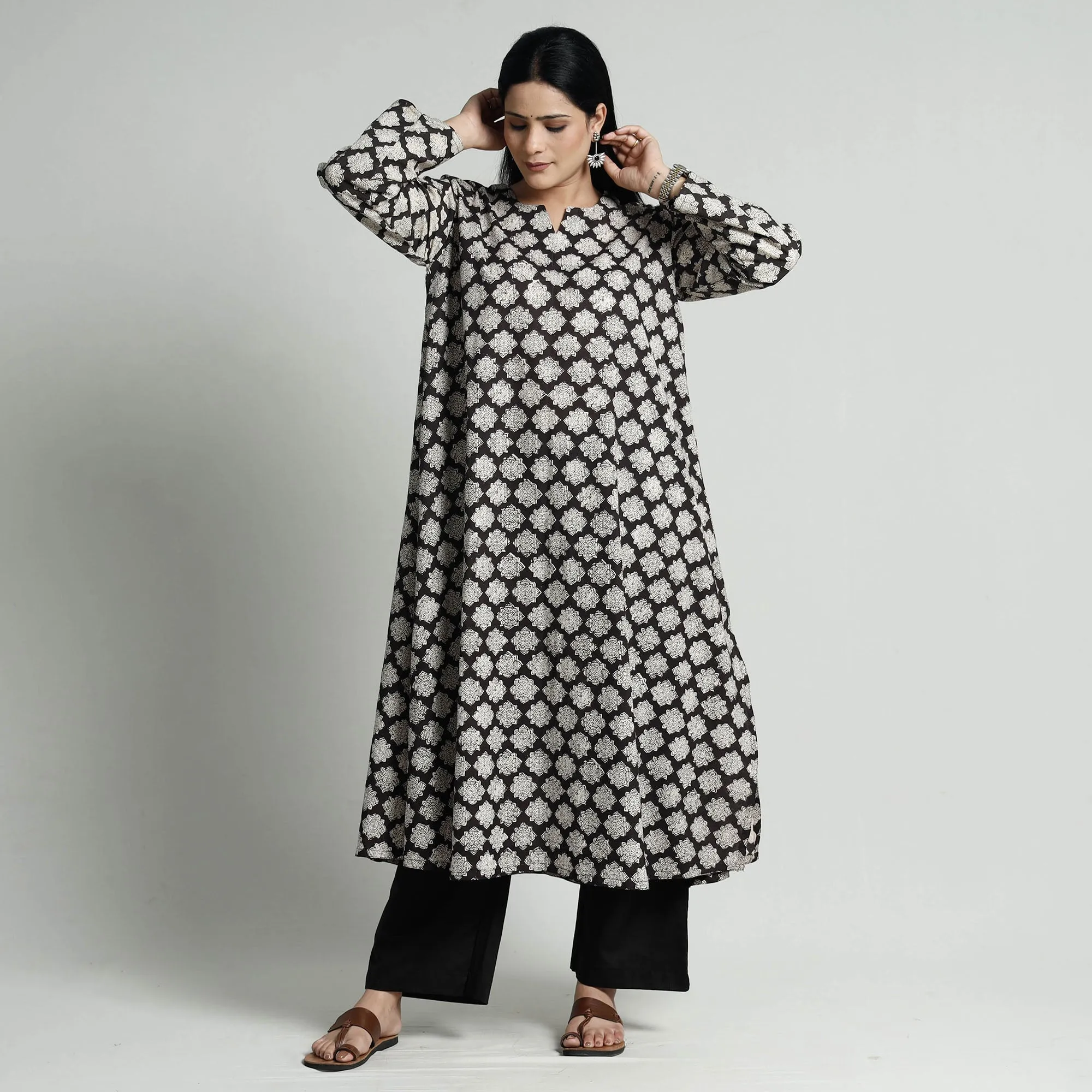 Black - Bagru Block Printed Cotton Kurta with Palazzo Set sold by Itokri product image thumbnail 4