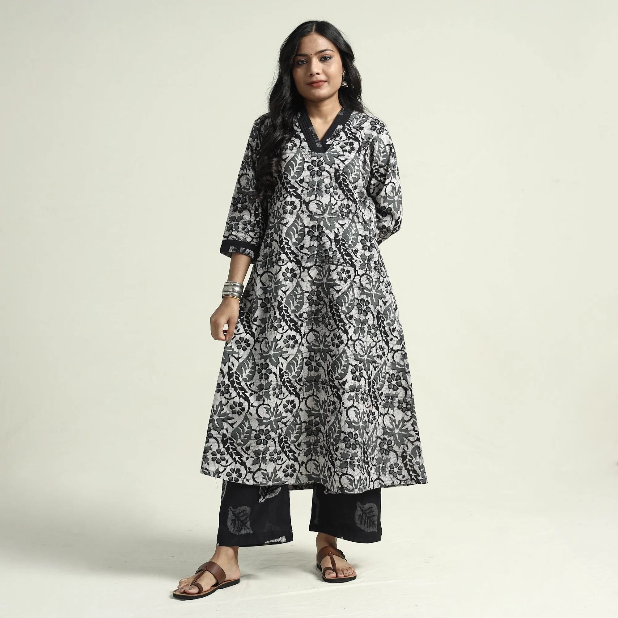 Black - Hand Batik Printed Cotton Kurta with Palazzo & Dupatta Set sold by Itokri product image thumbnail 4