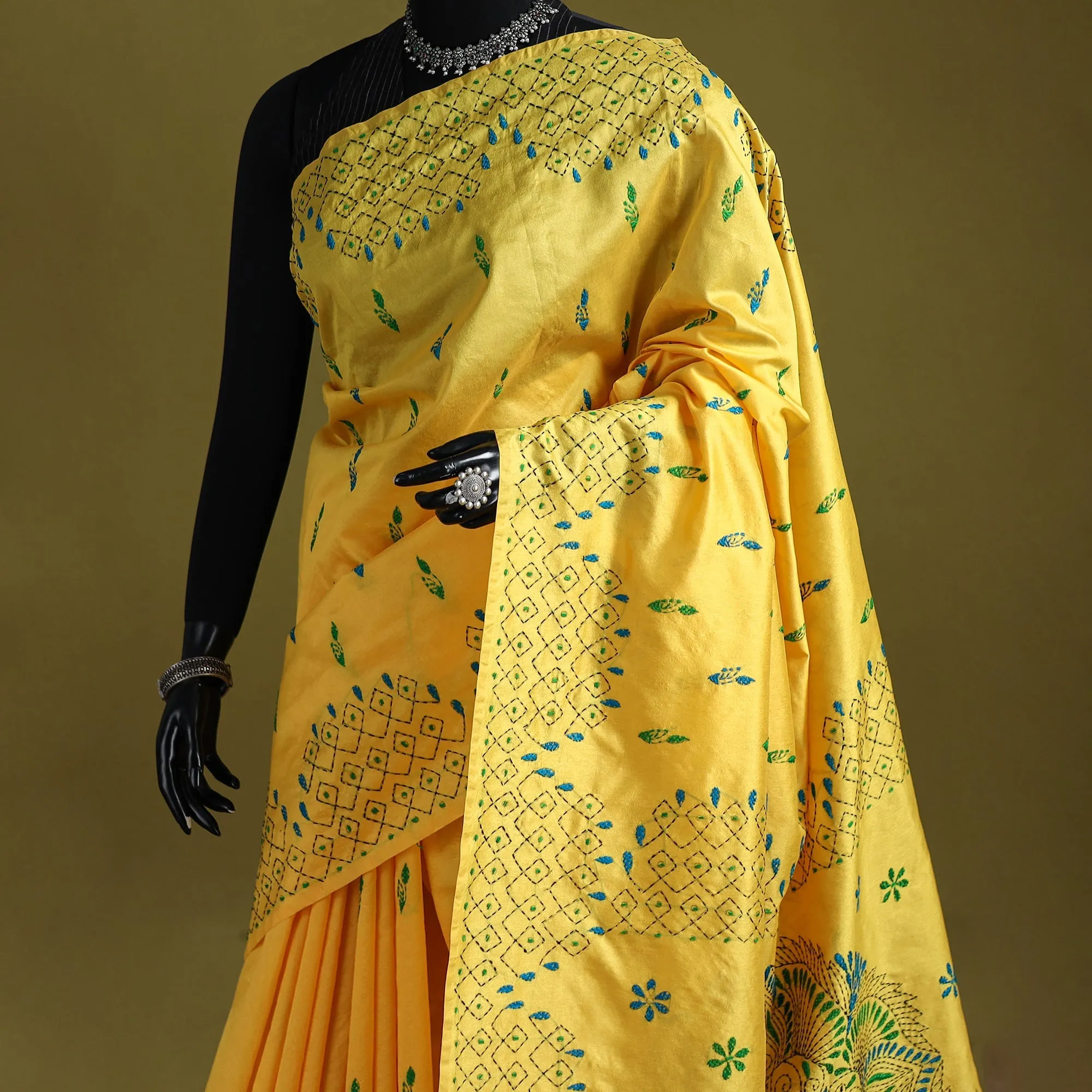 Bengal Hand Embroidered Silk Nakshi Kantha Saree 35 sold by Itokri product image thumbnail 2