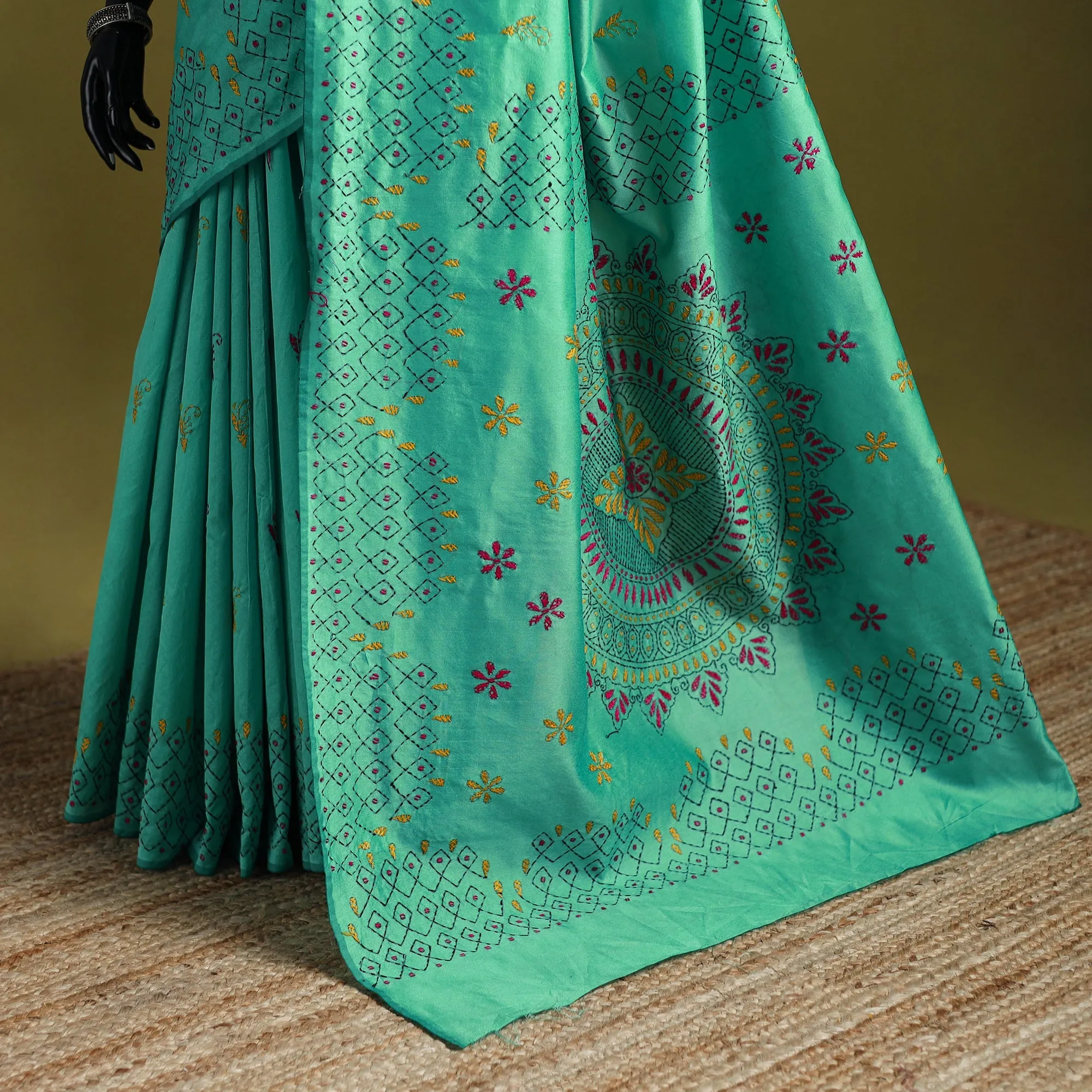 Green - Bengal Hand Embroidered Silk Nakshi Kantha Saree 31 sold by Itokri product image thumbnail 4