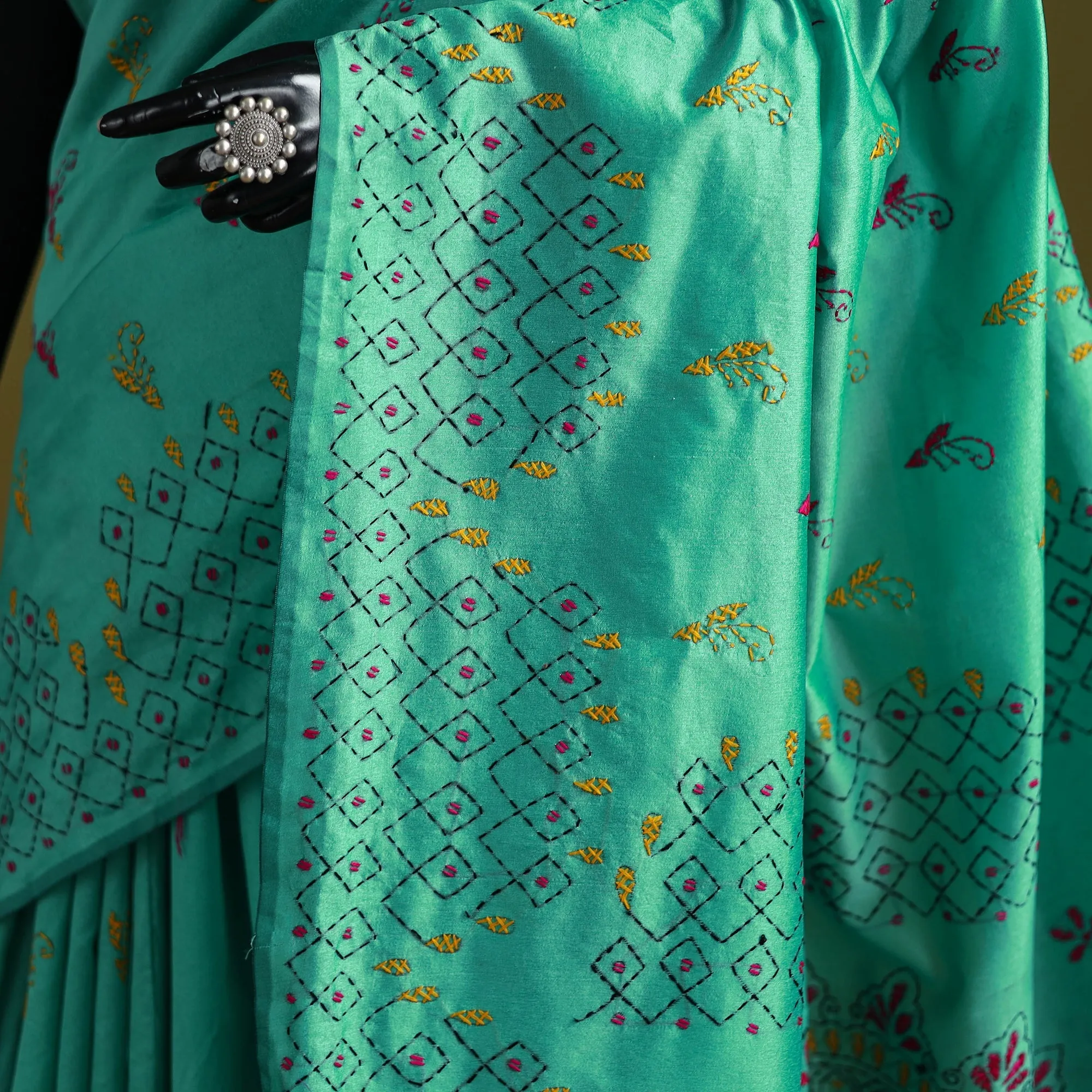 Green - Bengal Hand Embroidered Silk Nakshi Kantha Saree 31 sold by Itokri product image thumbnail 3