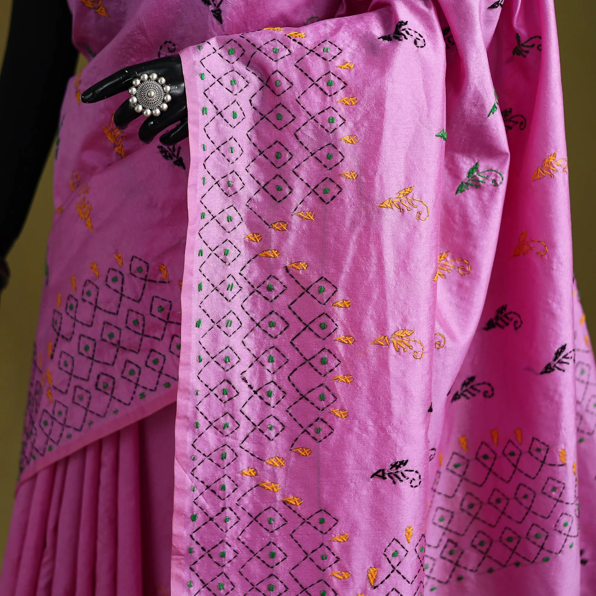 Purple - Bengal Hand Embroidered Silk Nakshi Kantha Saree 28 sold by Itokri product image thumbnail 3