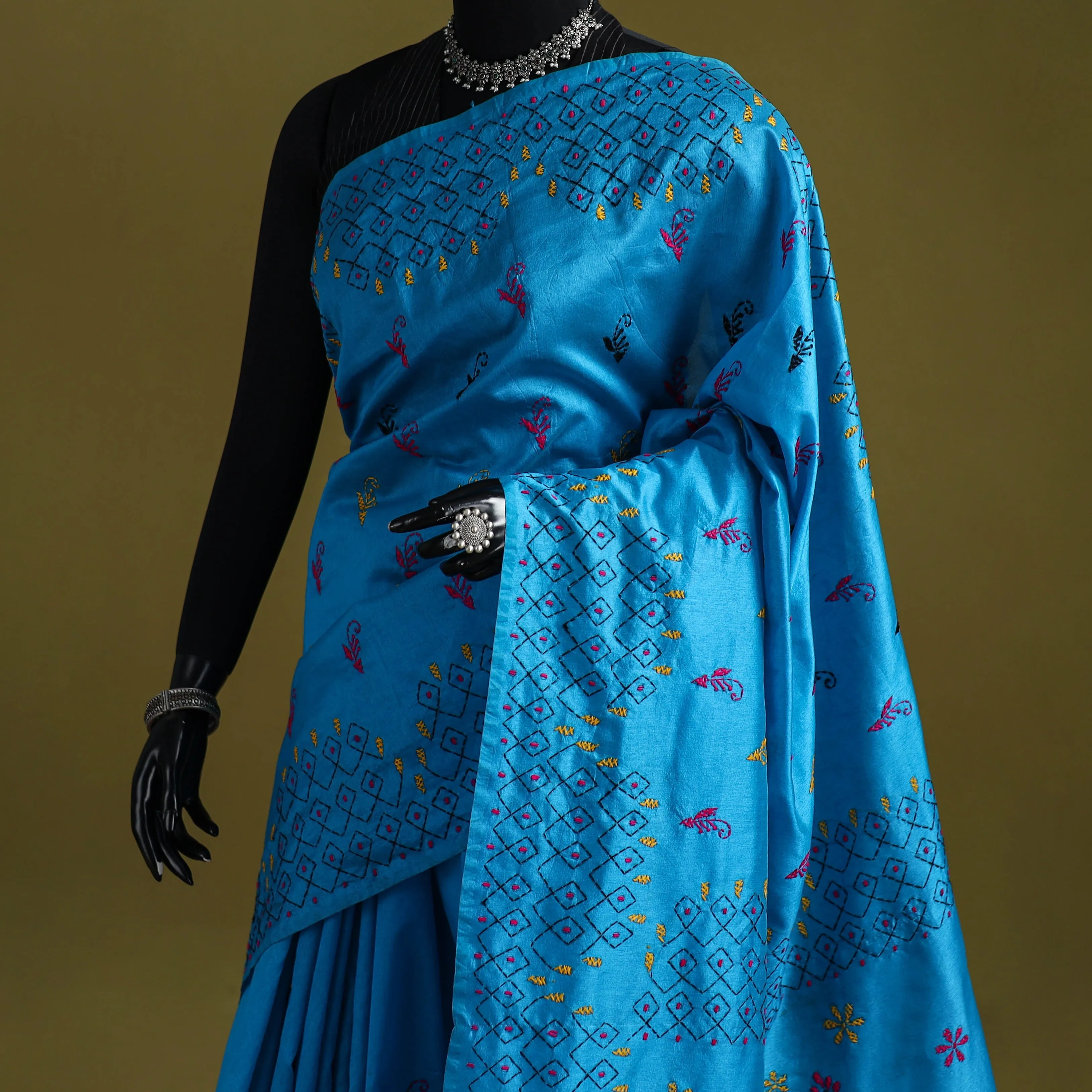 Blue - Bengal Hand Embroidered Silk Nakshi Kantha Saree 26 sold by Itokri product image thumbnail 2