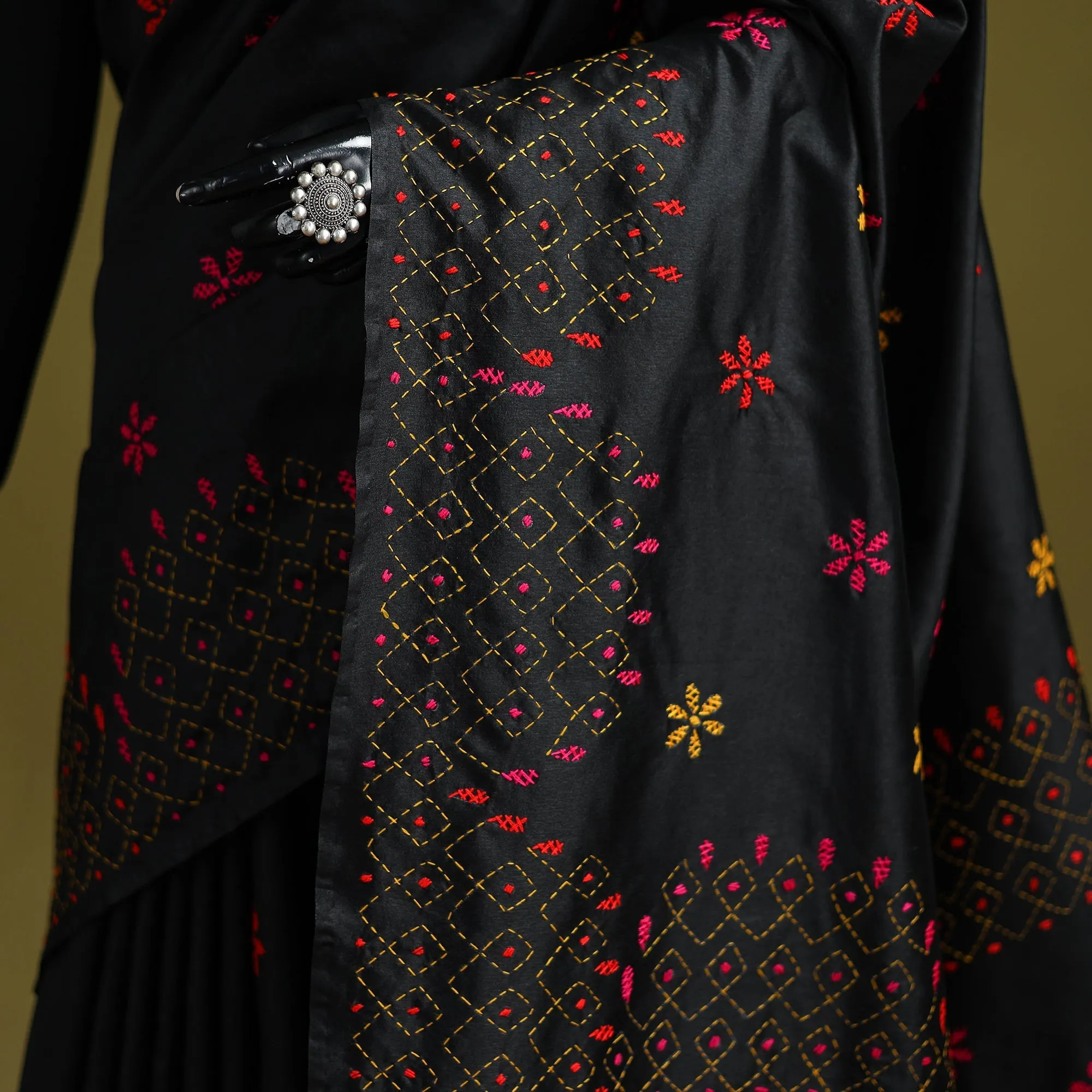 Black - Bengal Hand Embroidered Silk Nakshi Kantha Saree 22 sold by Itokri product image thumbnail 3