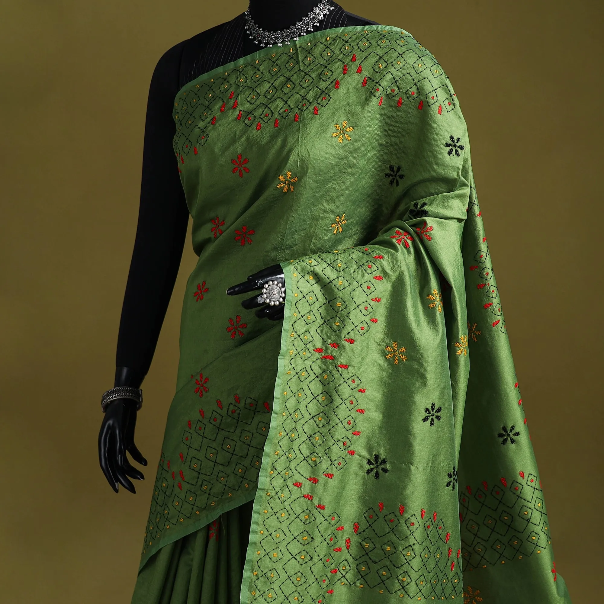 Green - Bengal Hand Embroidered Silk Nakshi Kantha Saree 20 sold by Itokri product image thumbnail 2