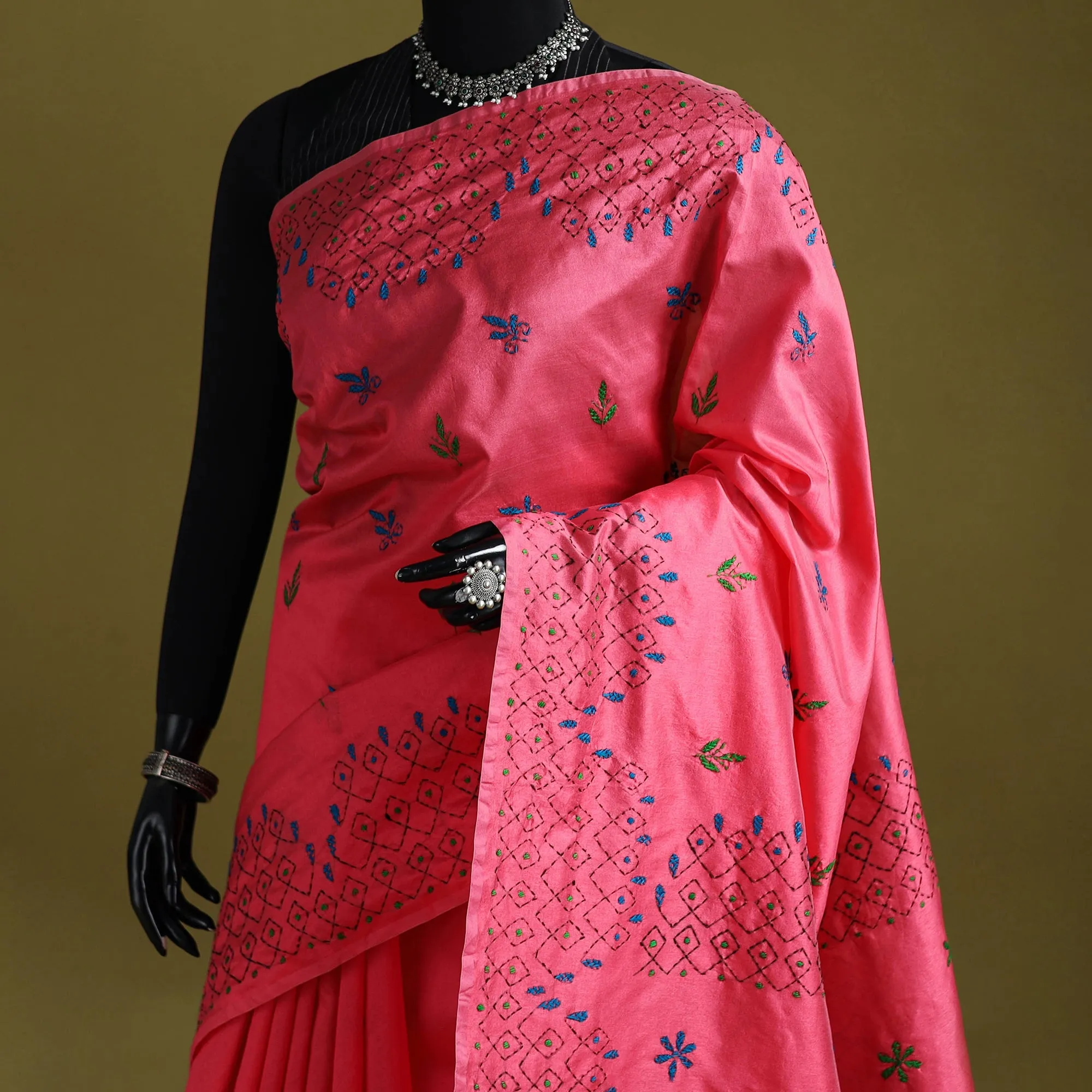 Pink - Bengal Hand Embroidered Silk Nakshi Kantha Saree 18 sold by Itokri product image thumbnail 2