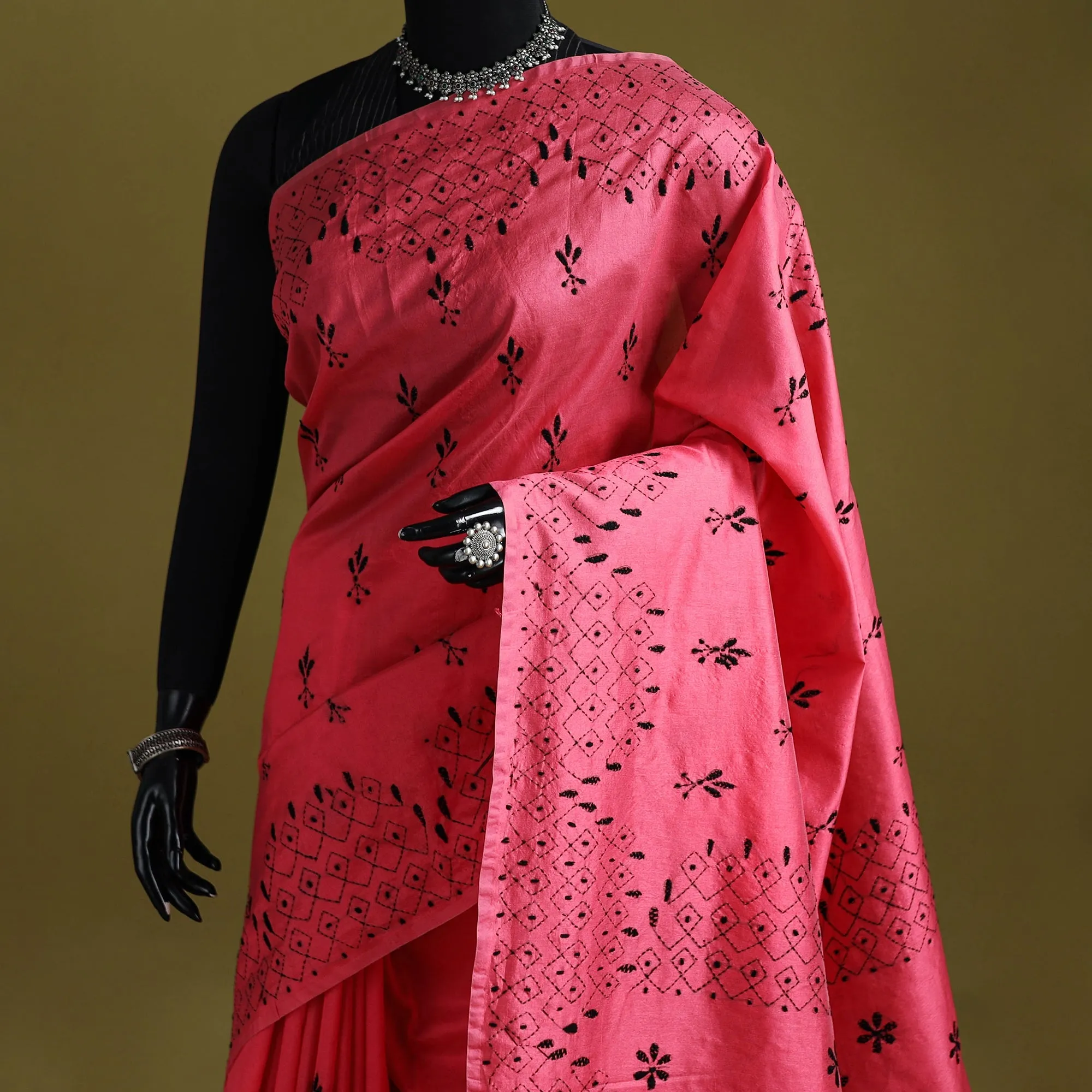 Pink - Bengal Hand Embroidered Silk Nakshi Kantha Saree 16 sold by Itokri product image thumbnail 2
