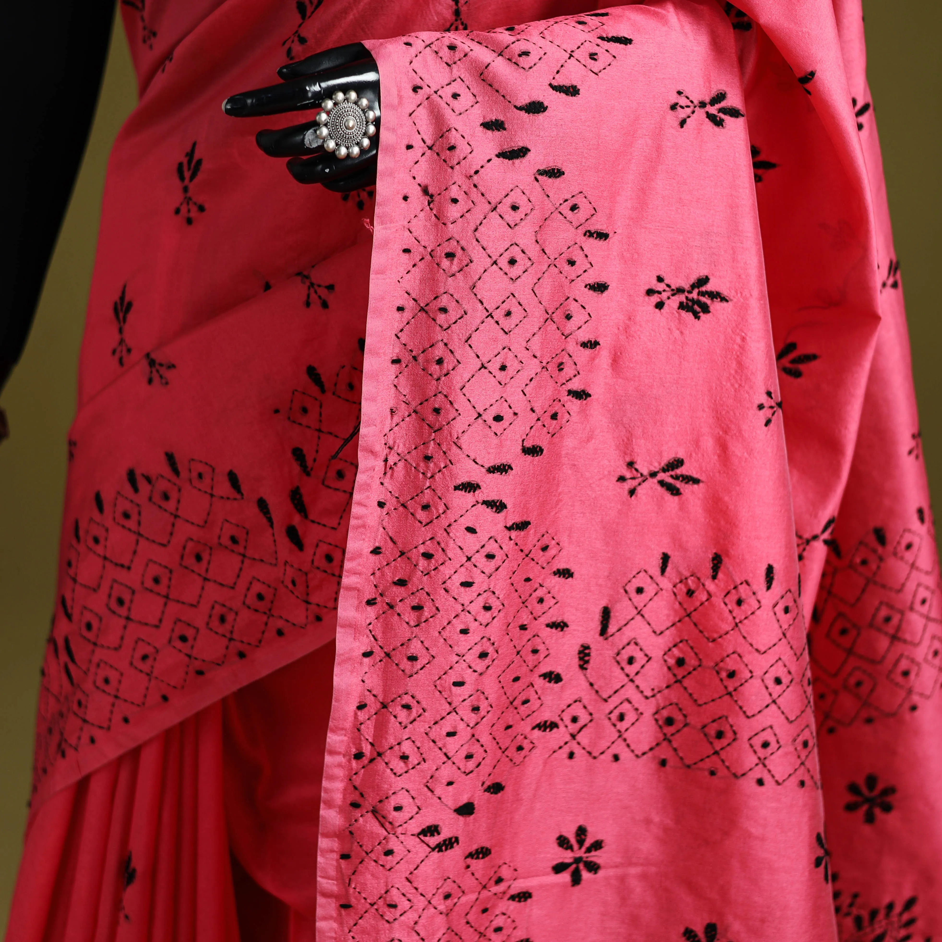Pink - Bengal Hand Embroidered Silk Nakshi Kantha Saree 16 sold by Itokri product image thumbnail 3