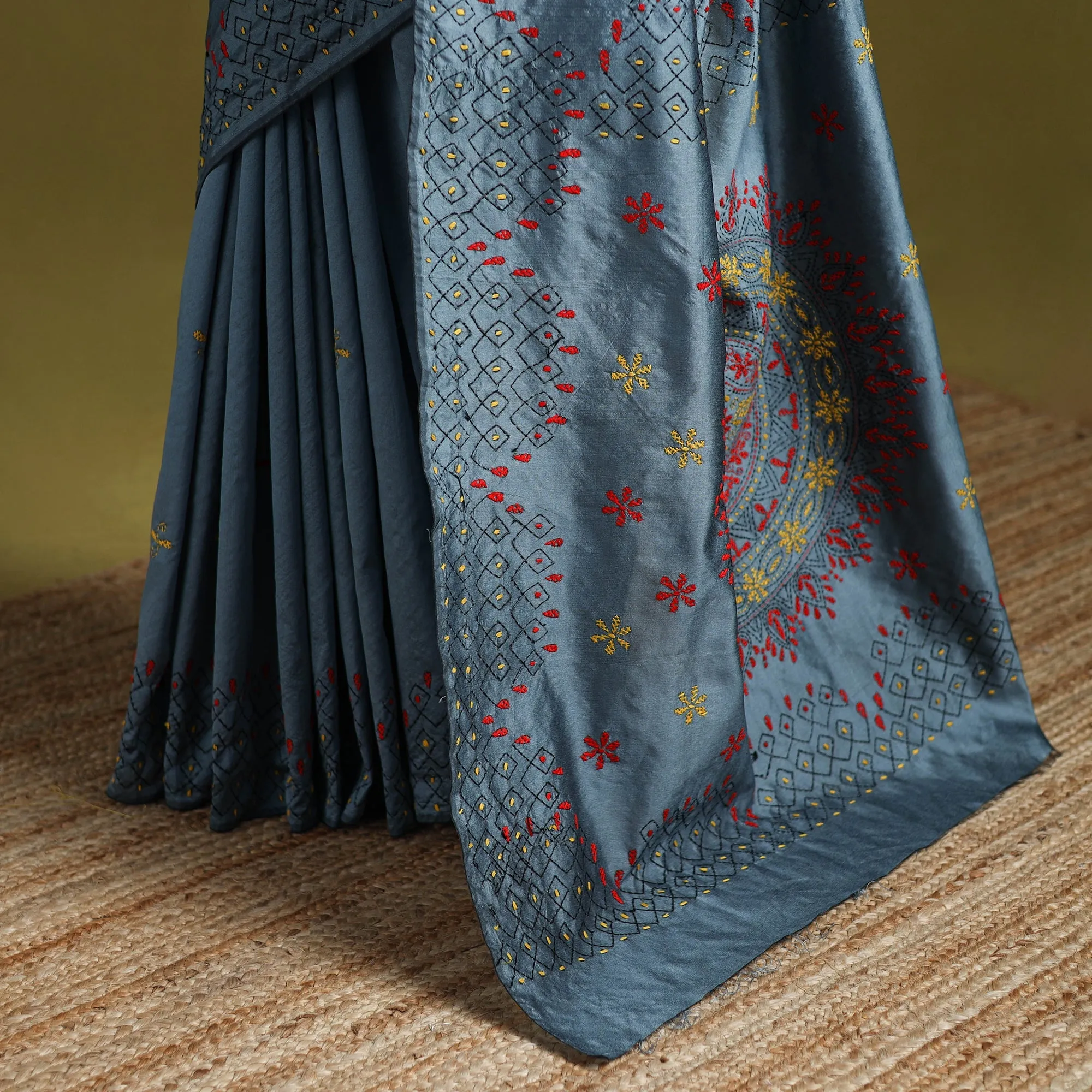 Grey - Bengal Hand Embroidered Silk Nakshi Kantha Saree 13 sold by Itokri product image thumbnail 4