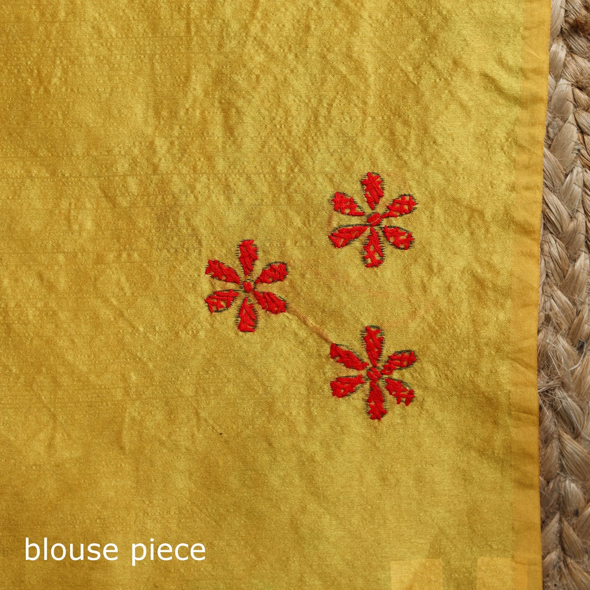 Bengal Hand Embroidered Silk Nakshi Kantha Saree 10 sold by Itokri product image thumbnail 5