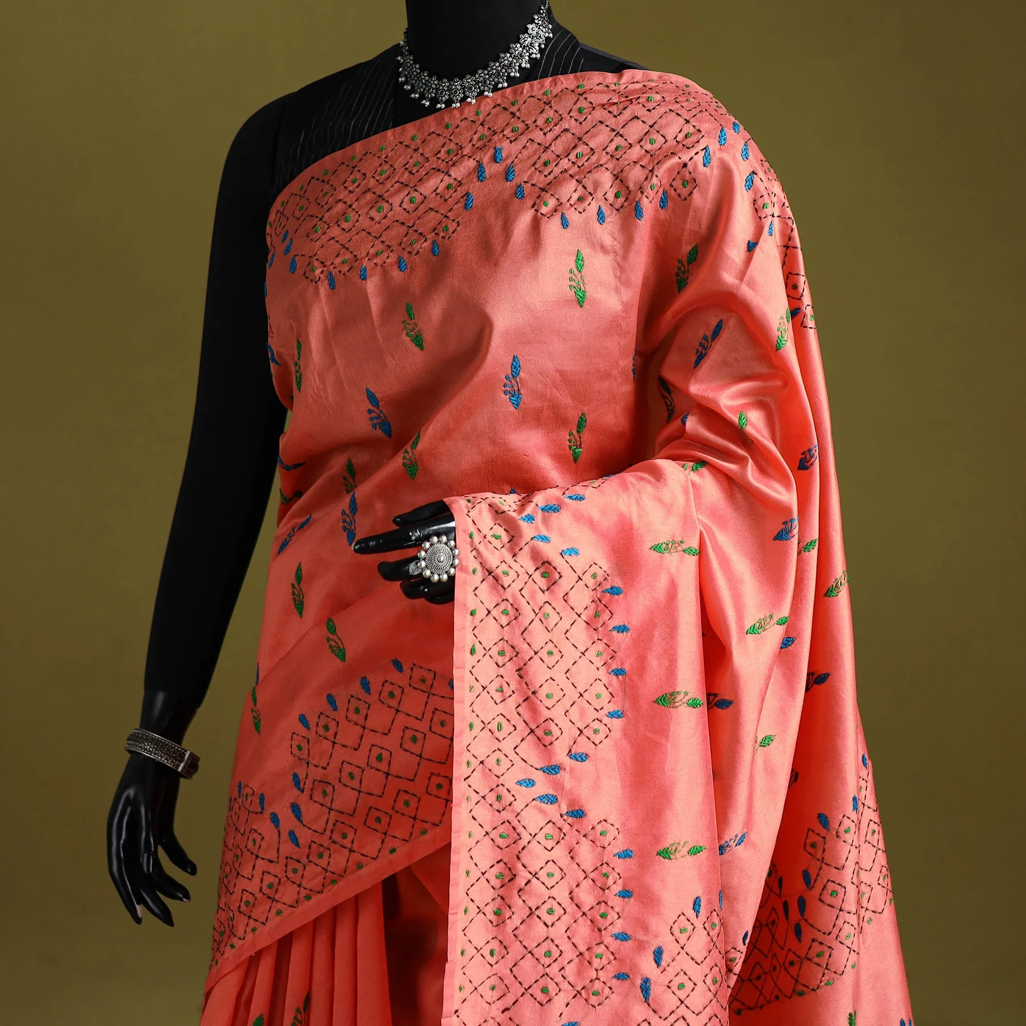 Peach - Bengal Hand Embroidered Silk Nakshi Kantha Saree 09 sold by Itokri product image thumbnail 2