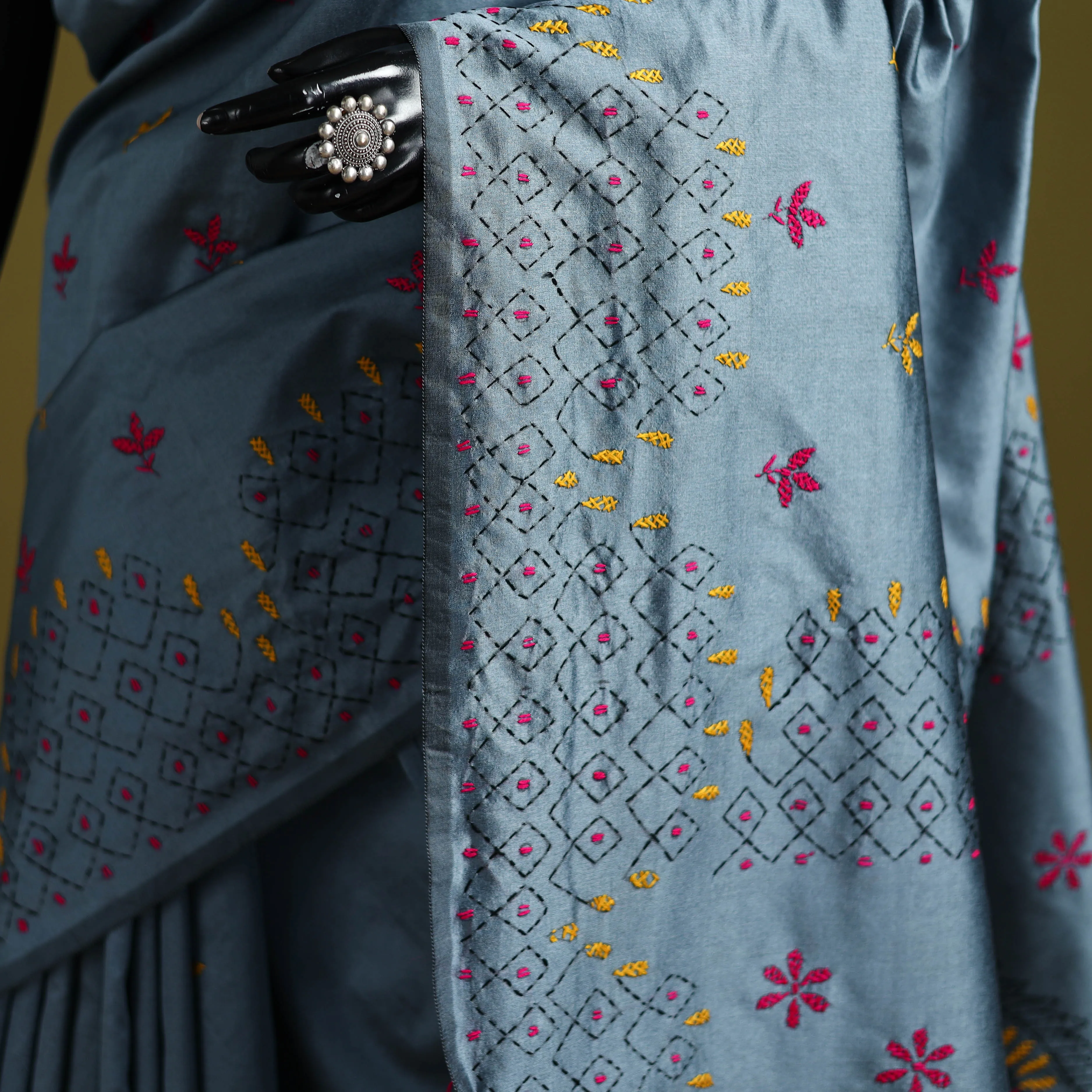Grey - Bengal Hand Embroidered Silk Nakshi Kantha Saree 08 sold by Itokri product image thumbnail 3