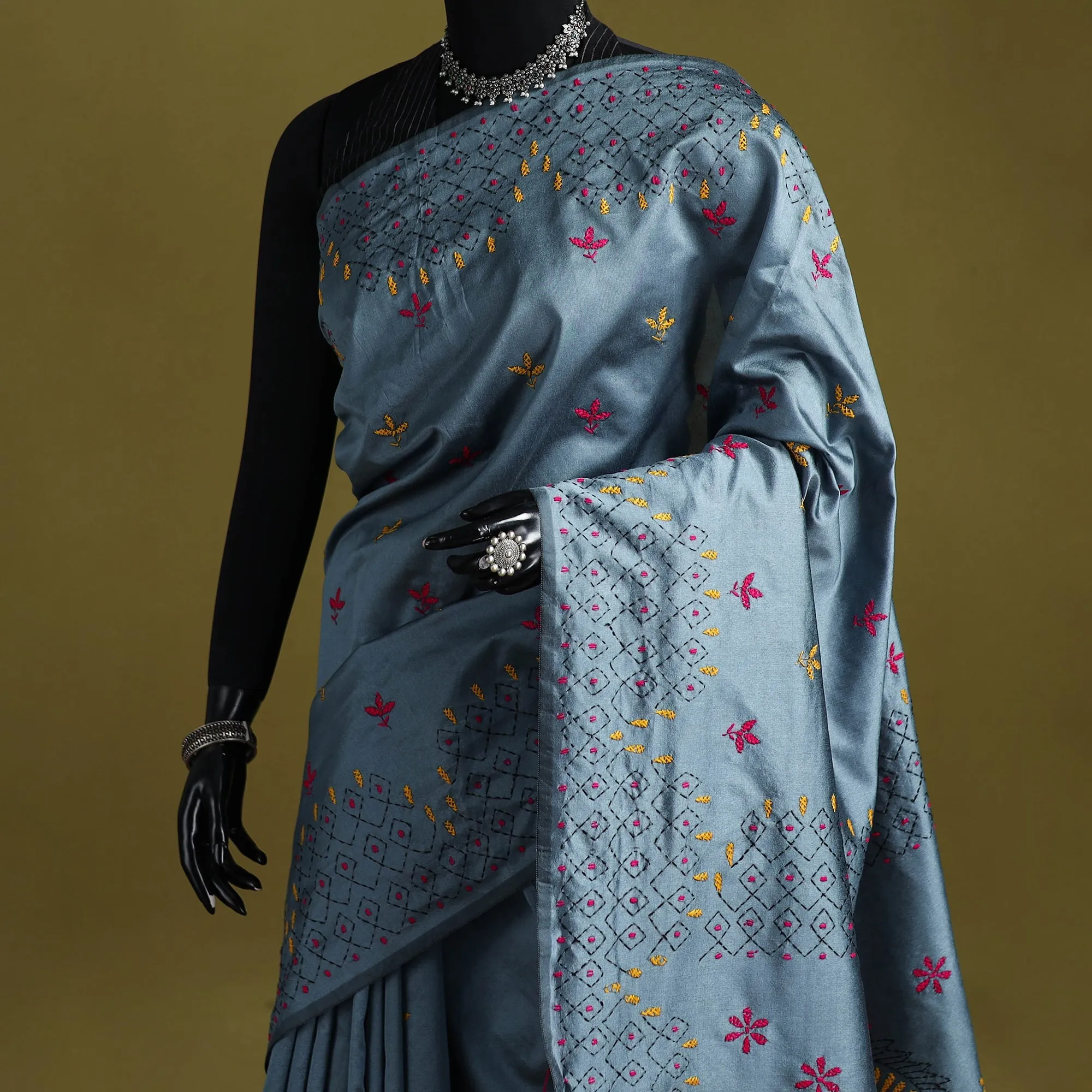 Grey - Bengal Hand Embroidered Silk Nakshi Kantha Saree 08 sold by Itokri product image thumbnail 2