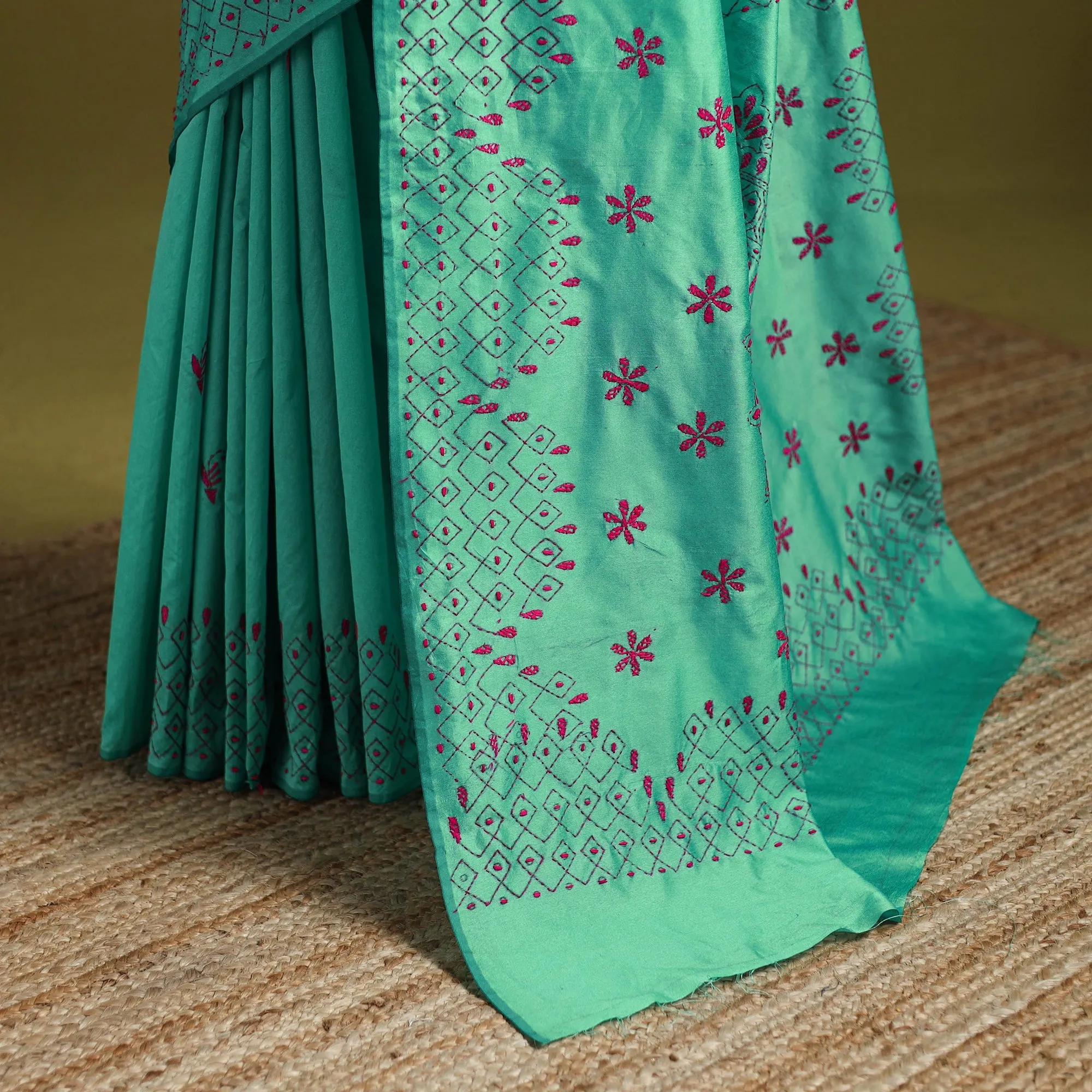 Green - Bengal Hand Embroidered Silk Nakshi Kantha Saree 07 sold by Itokri product image thumbnail 4