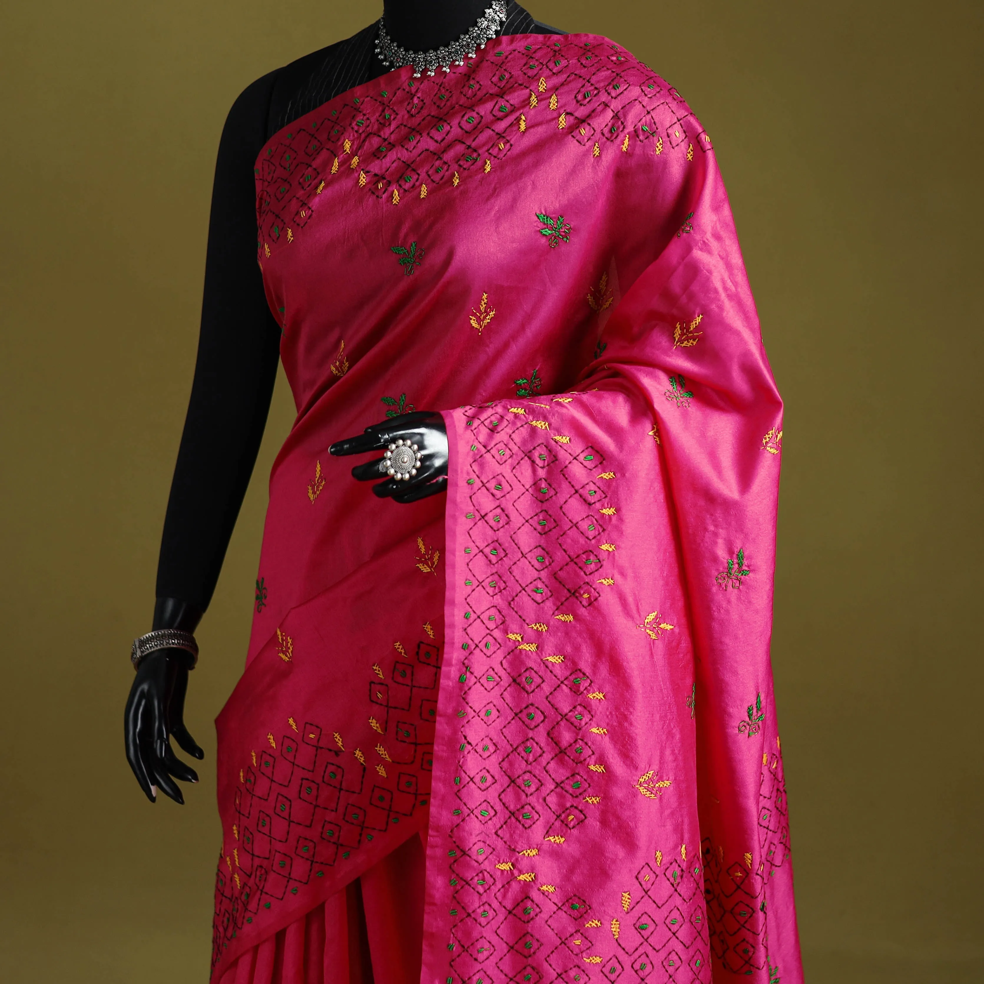 Pink - Bengal Hand Embroidered Silk Nakshi Kantha Saree 02 sold by Itokri product image thumbnail 2