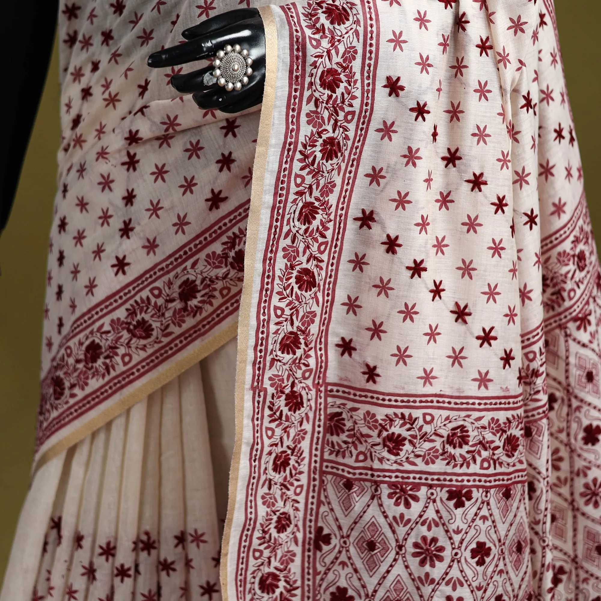 Bengal Hand Embroidery Silk Cotton Chapa Work Kantha Saree 36 sold by Itokri product image thumbnail 3