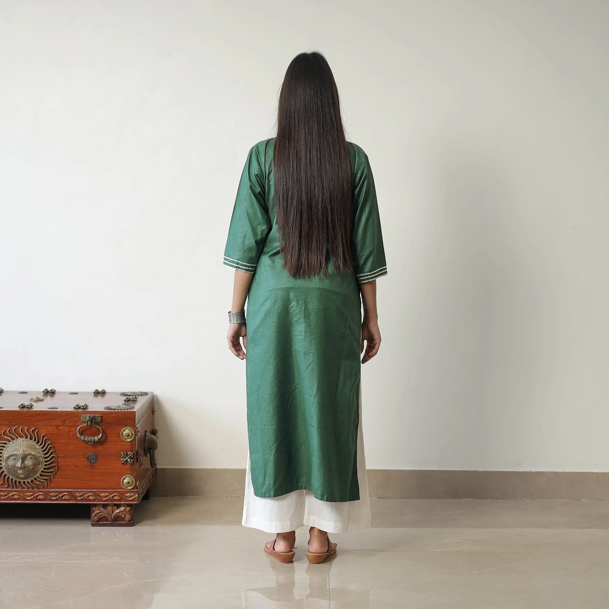 Mahira Green Linen Cotton Plain Kurta with Gota Work sold by Itokri product image thumbnail 5
