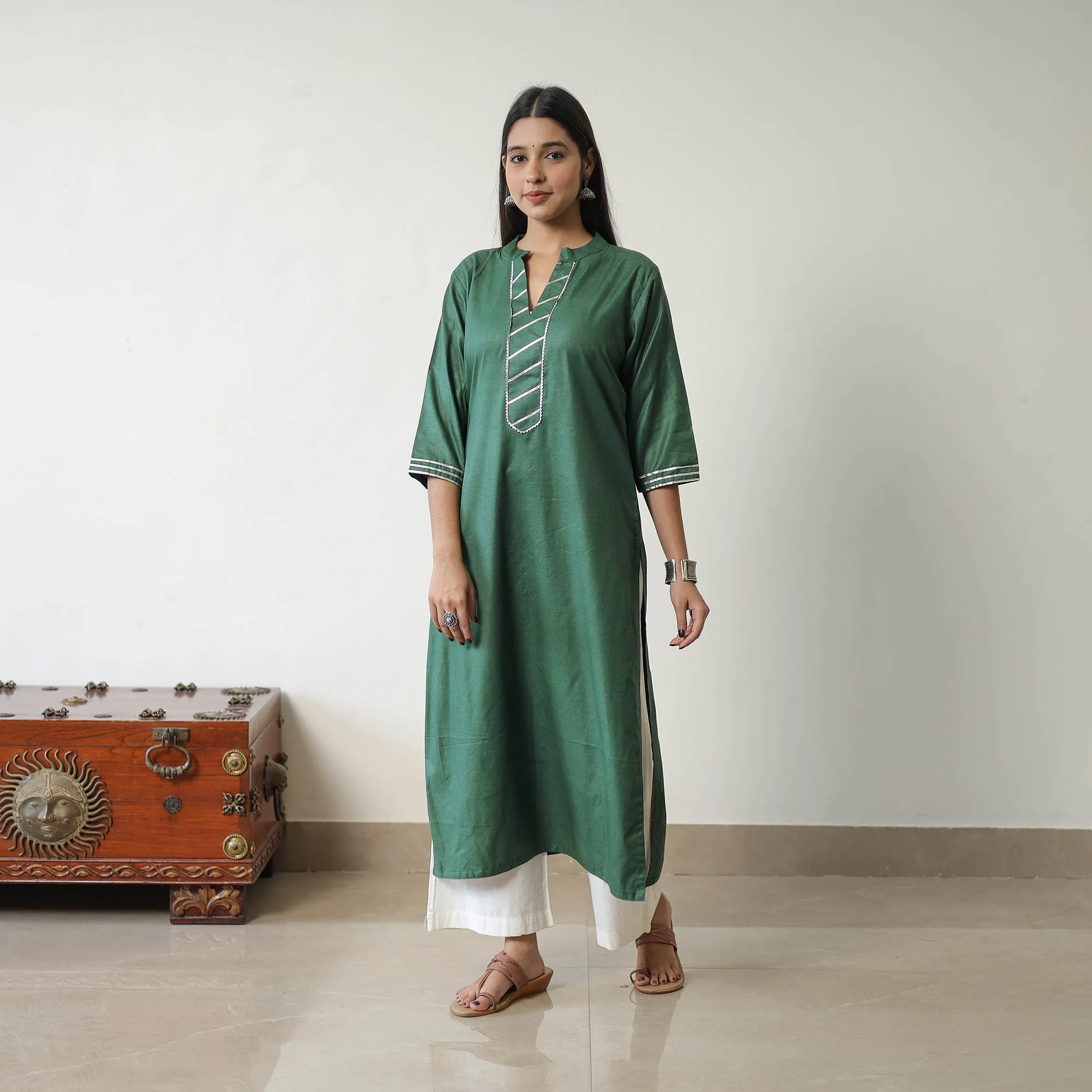 Mahira Green Linen Cotton Plain Kurta with Gota Work sold by Itokri product image thumbnail 4