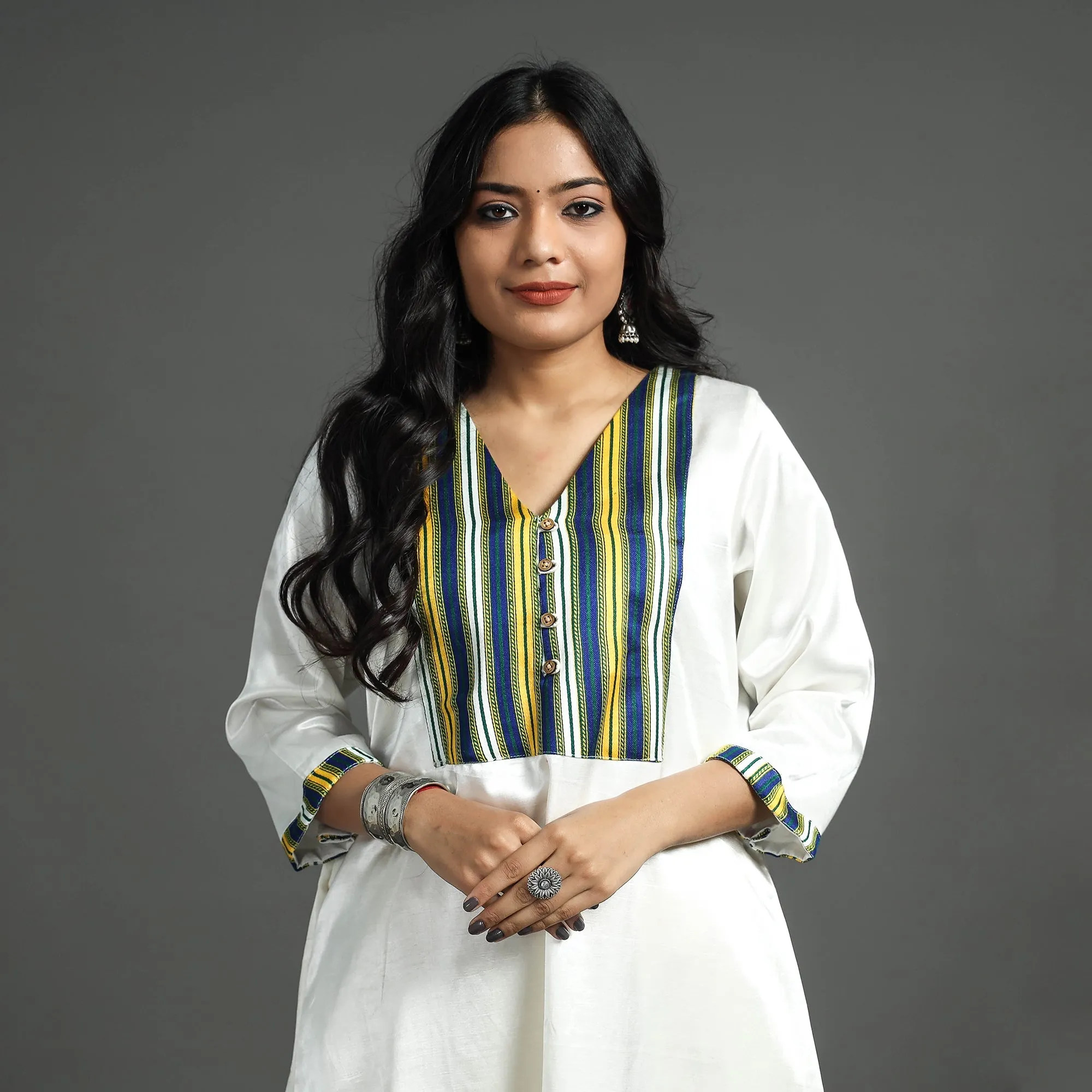 White - Plain Mashru Silk with Patchwork Floral Kurta sold by Itokri product image thumbnail 3