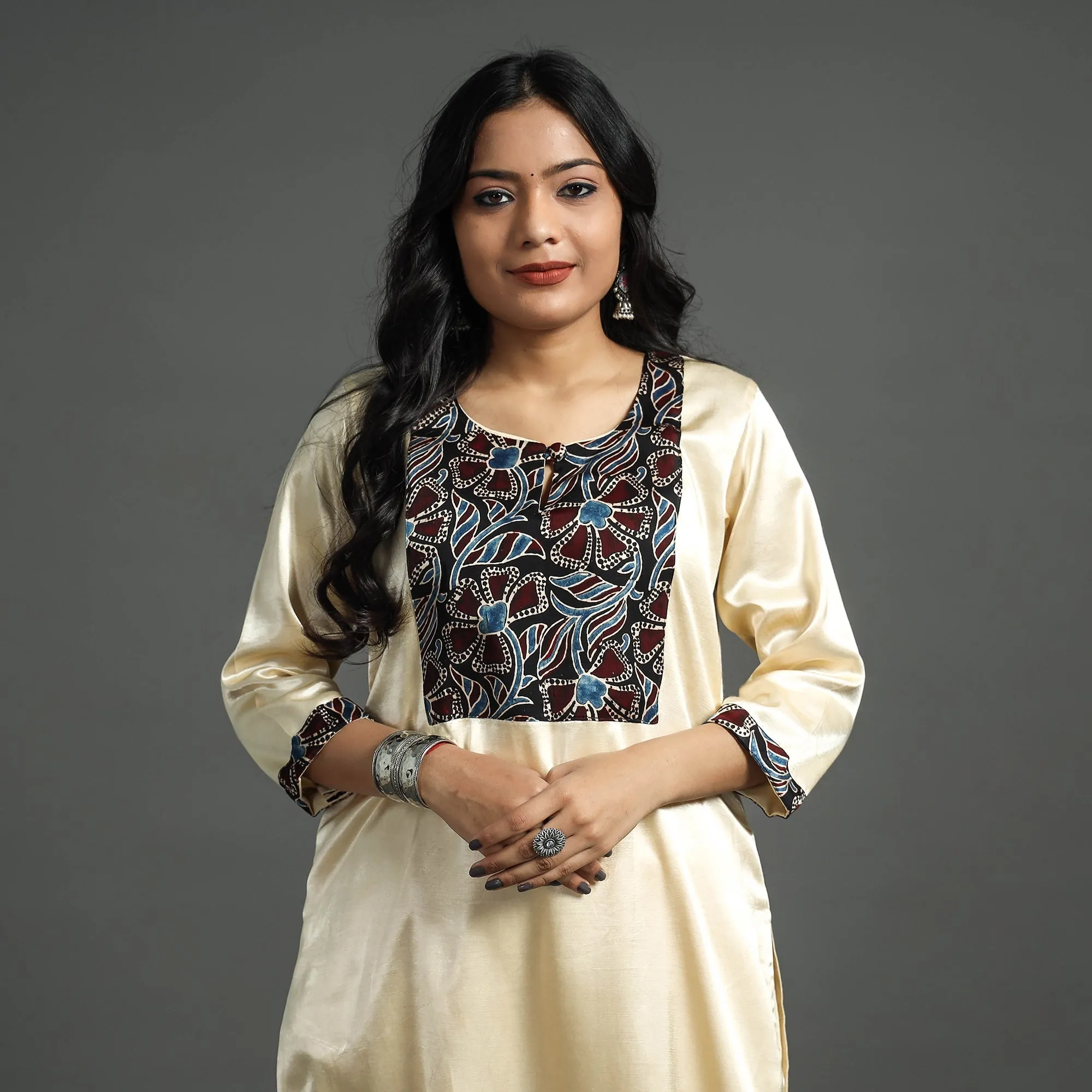 White - Cream - Plain Mashru Silk with Ajrakh Patchwork Straight Kurta sold by Itokri product image thumbnail 3