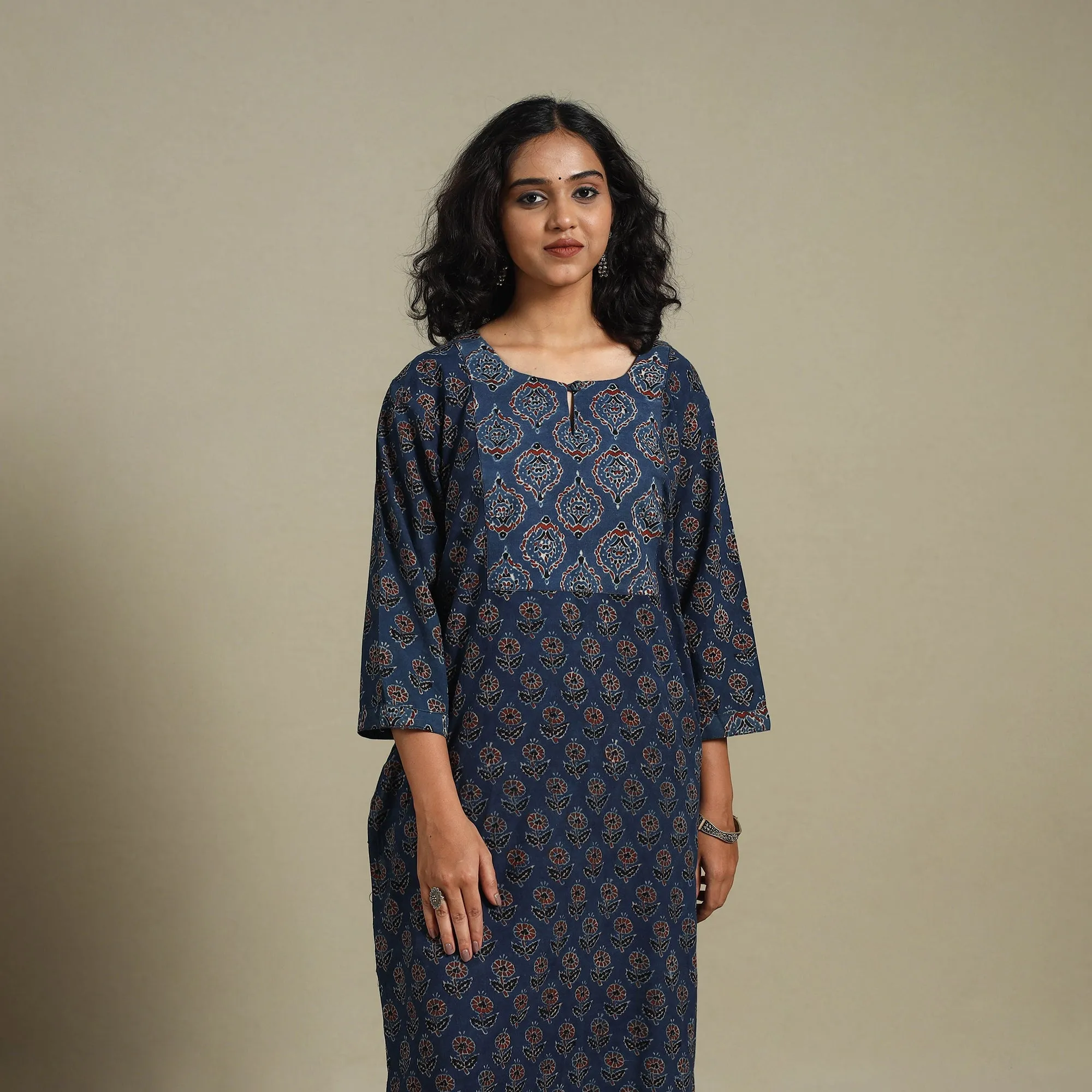 Block Print Natural Dyed Cotton Straight Ajrakh Kurta 15 sold by Itokri product image thumbnail 5