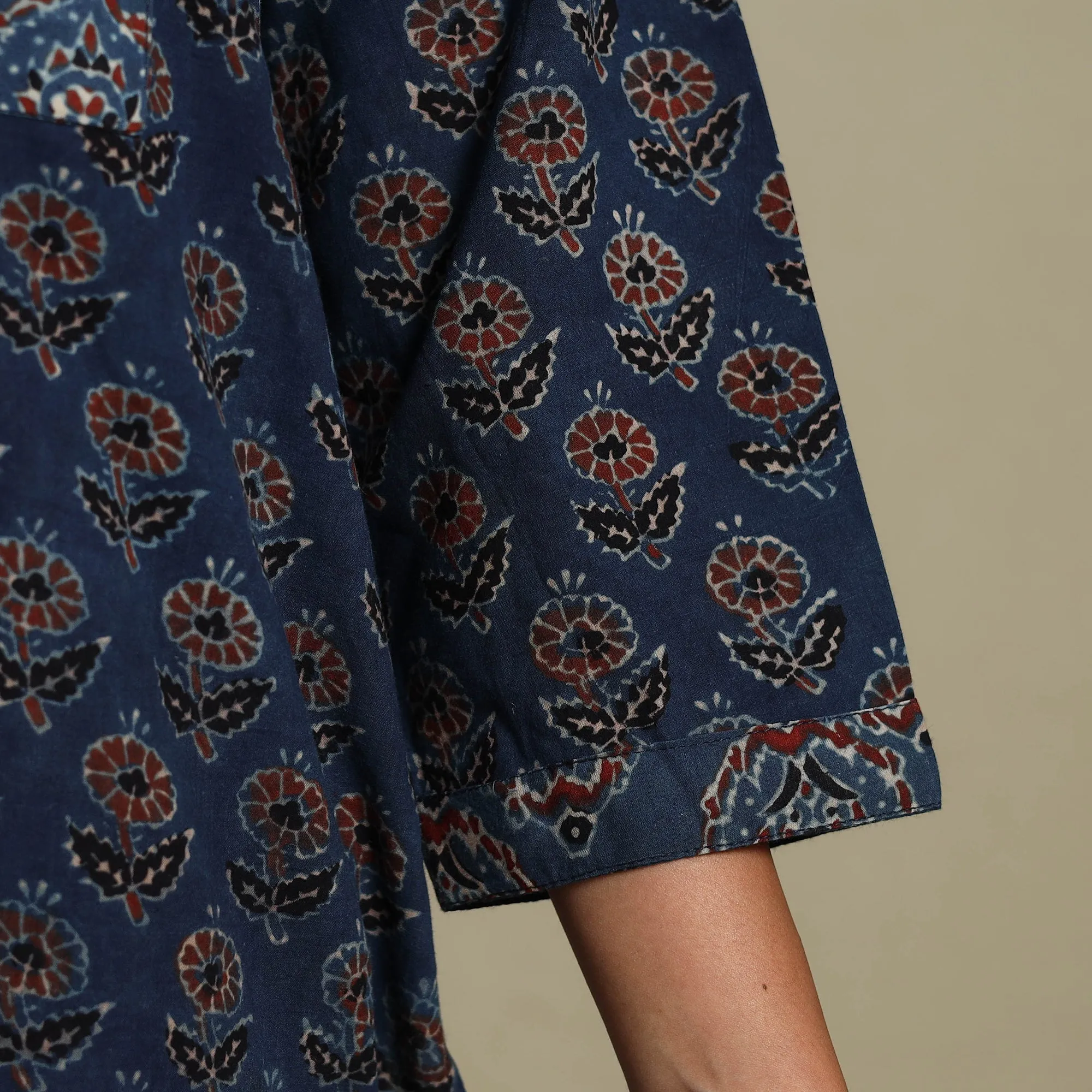 Block Print Natural Dyed Cotton Straight Ajrakh Kurta 15 sold by Itokri product image thumbnail 4