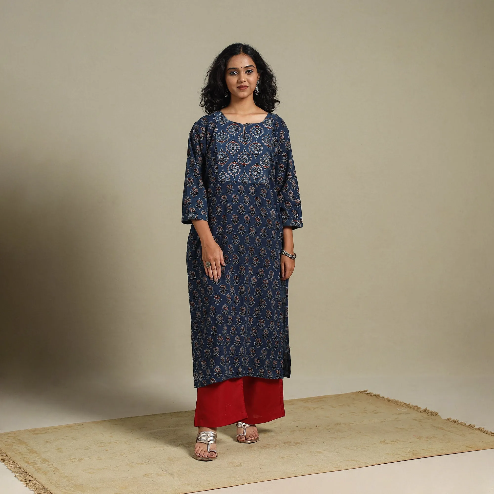 Block Print Natural Dyed Cotton Straight Ajrakh Kurta 15 sold by Itokri product image thumbnail 2