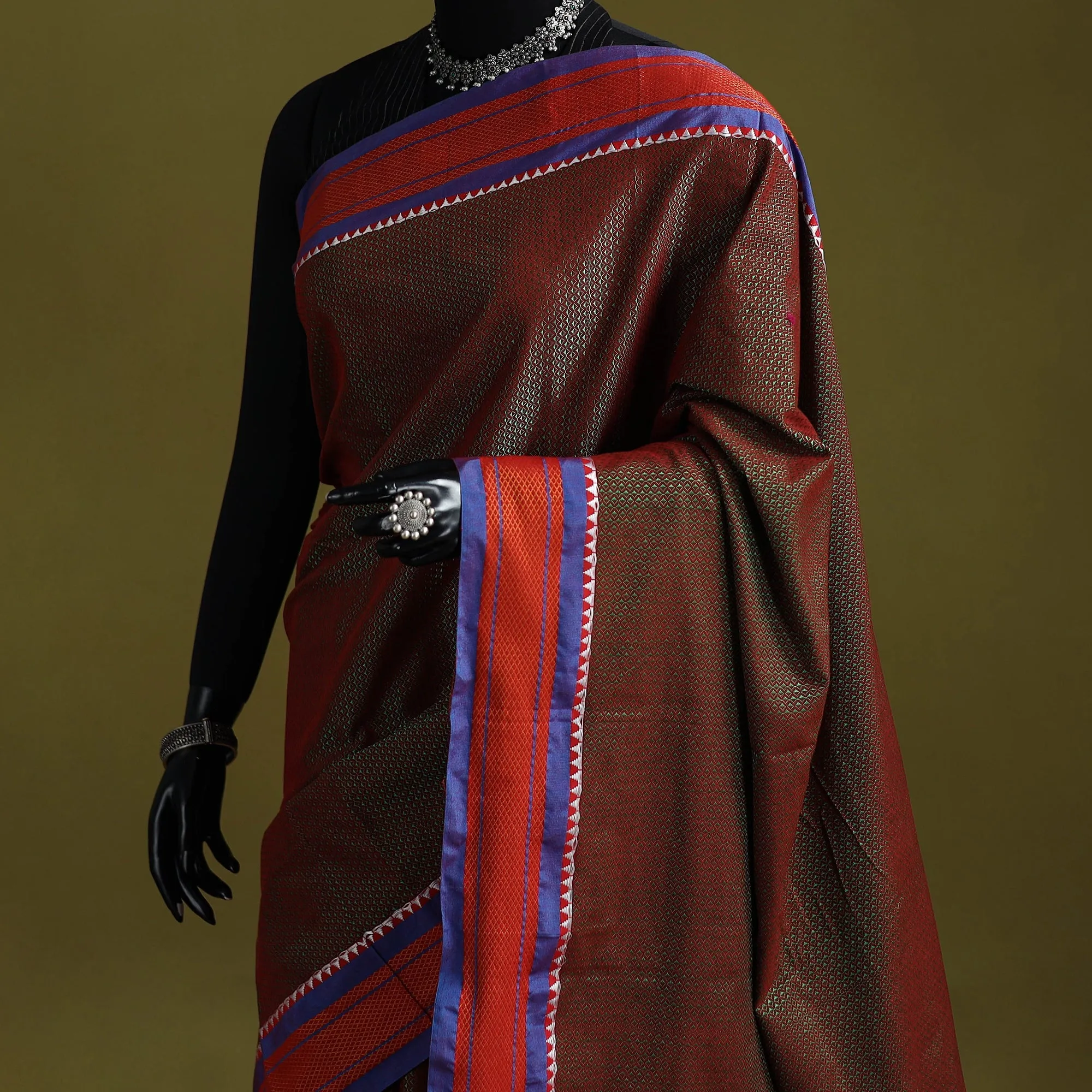 Maroon - Silk Cotton Khun Saree with Ilkal Pallu Chikki Paras Border 45 sold by Itokri product image thumbnail 2