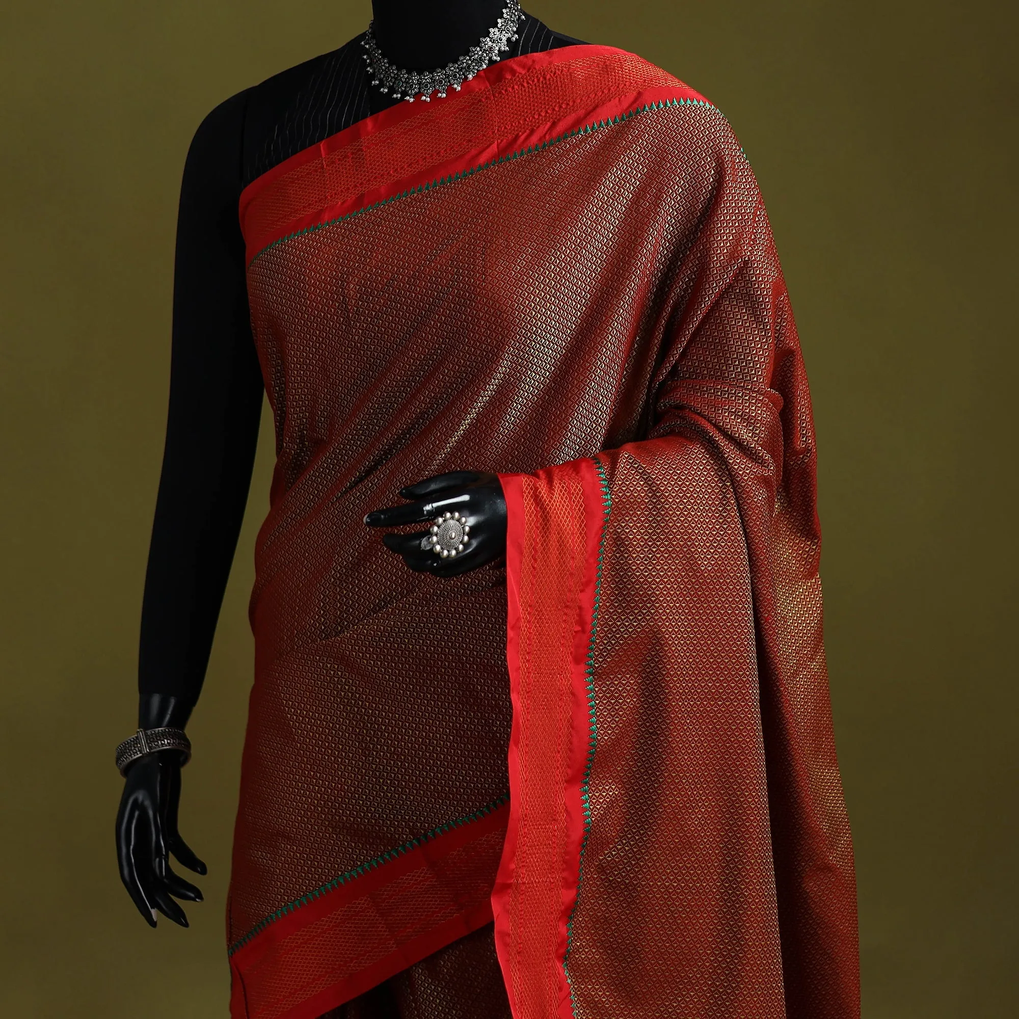 Red - Silk Cotton Khun Saree with Ilkal Pallu Chikki Paras Border 43 sold by Itokri product image thumbnail 2
