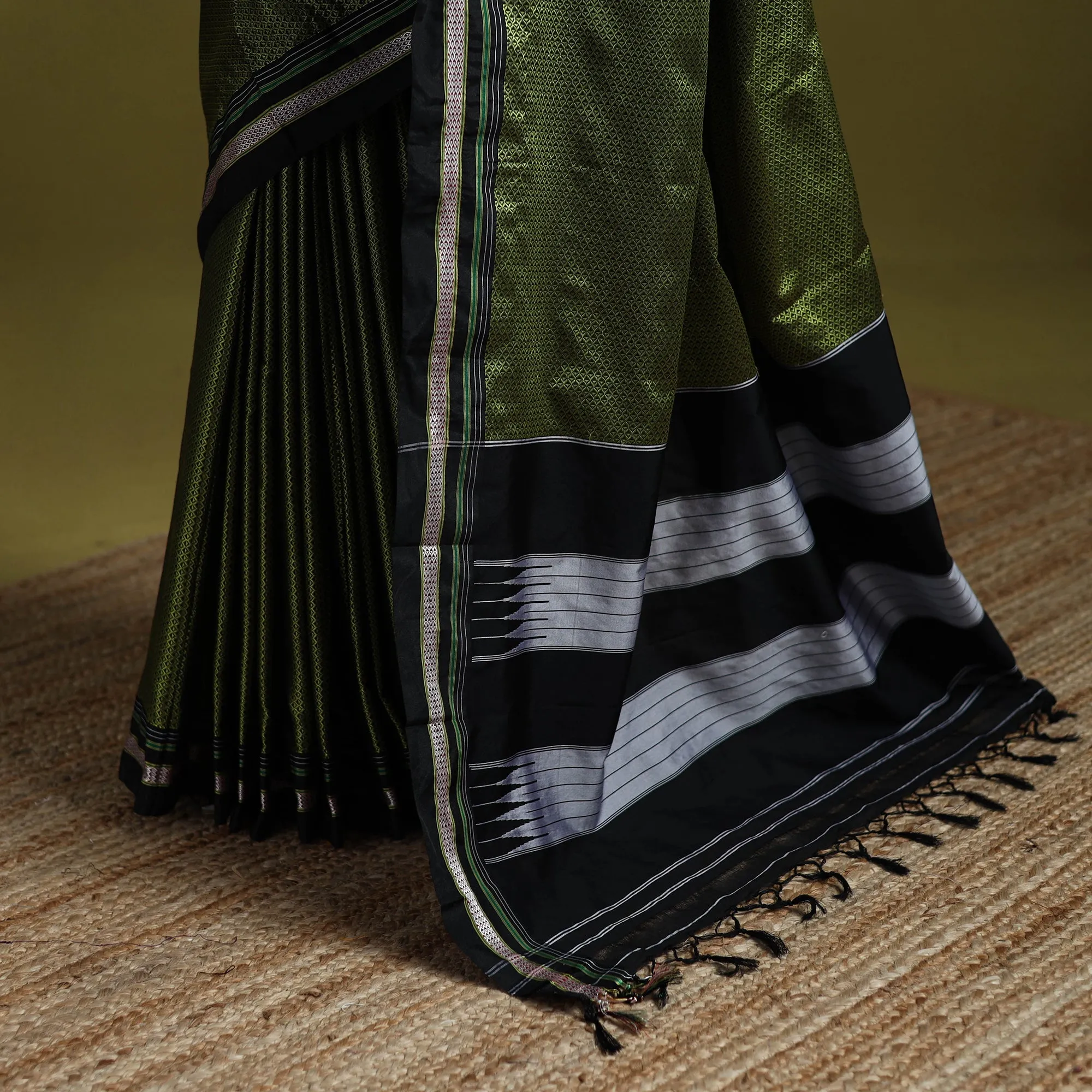 Silk Cotton Khun Saree with Ilkal Pallu Chikki Paras Border 35 sold by Itokri product image thumbnail 4