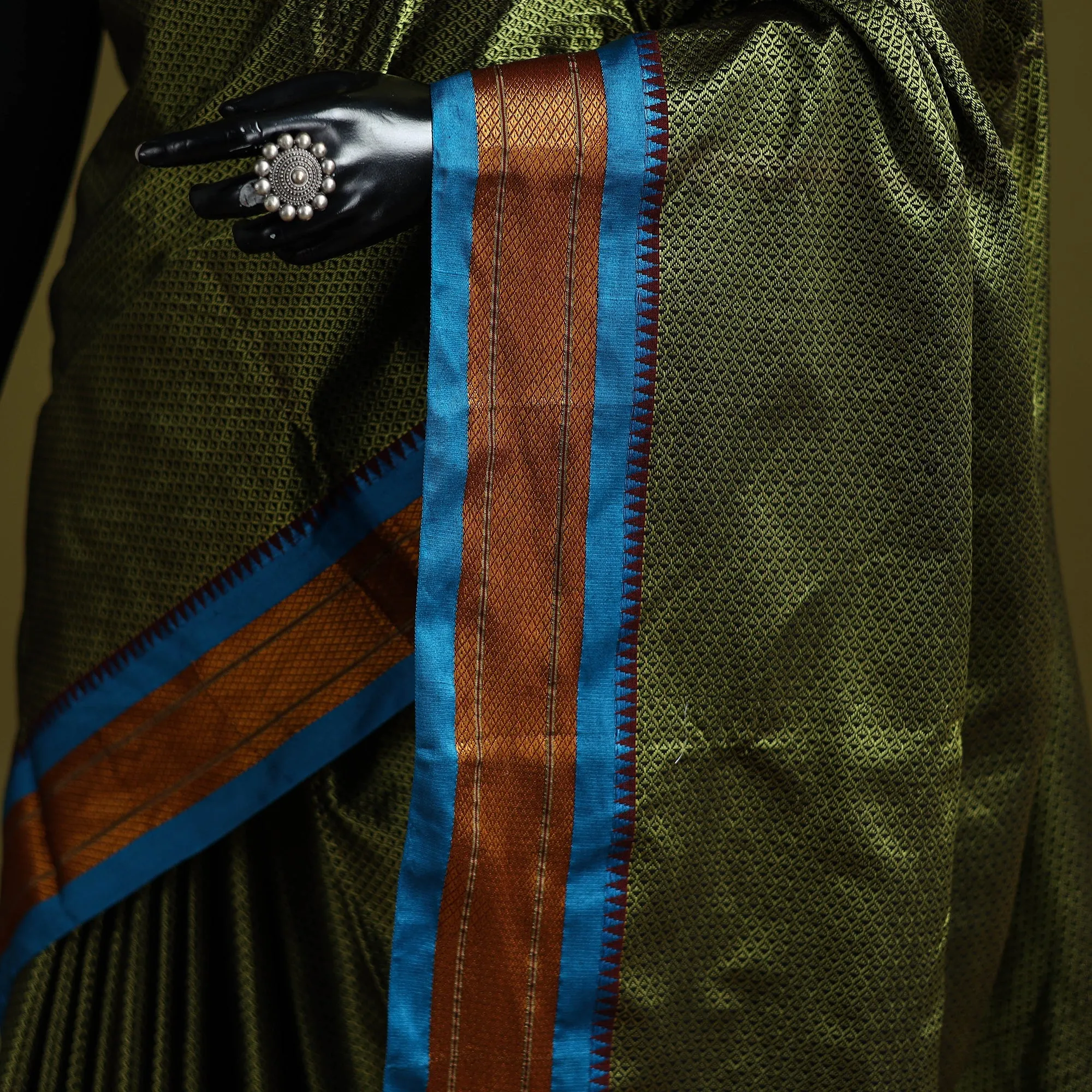 Silk Cotton Khun Saree with Ilkal Pallu Chikki Paras Border 34 sold by Itokri product image thumbnail 3