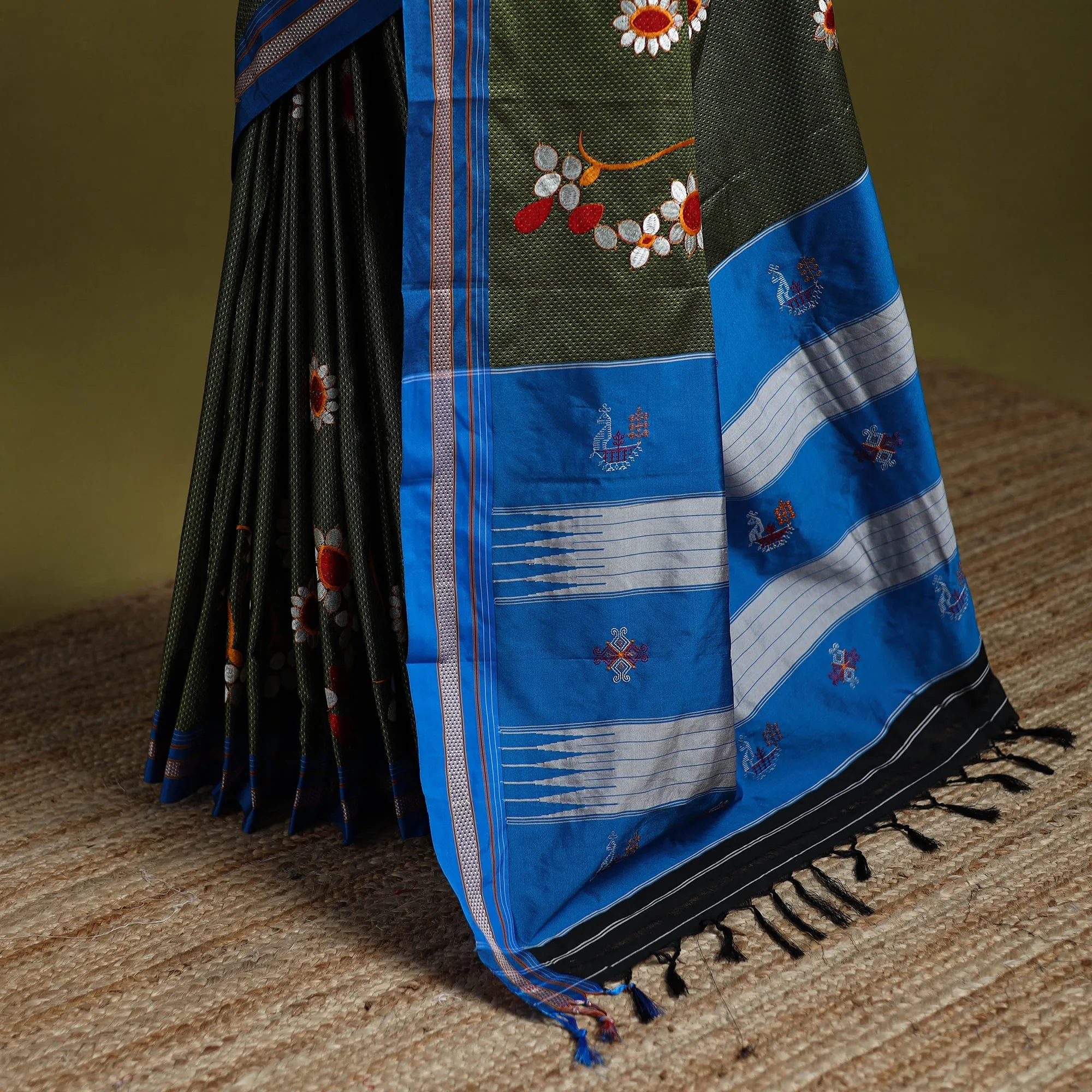 Green - Nath Work Silk Cotton Khun Saree 17 sold by Itokri product image thumbnail 4