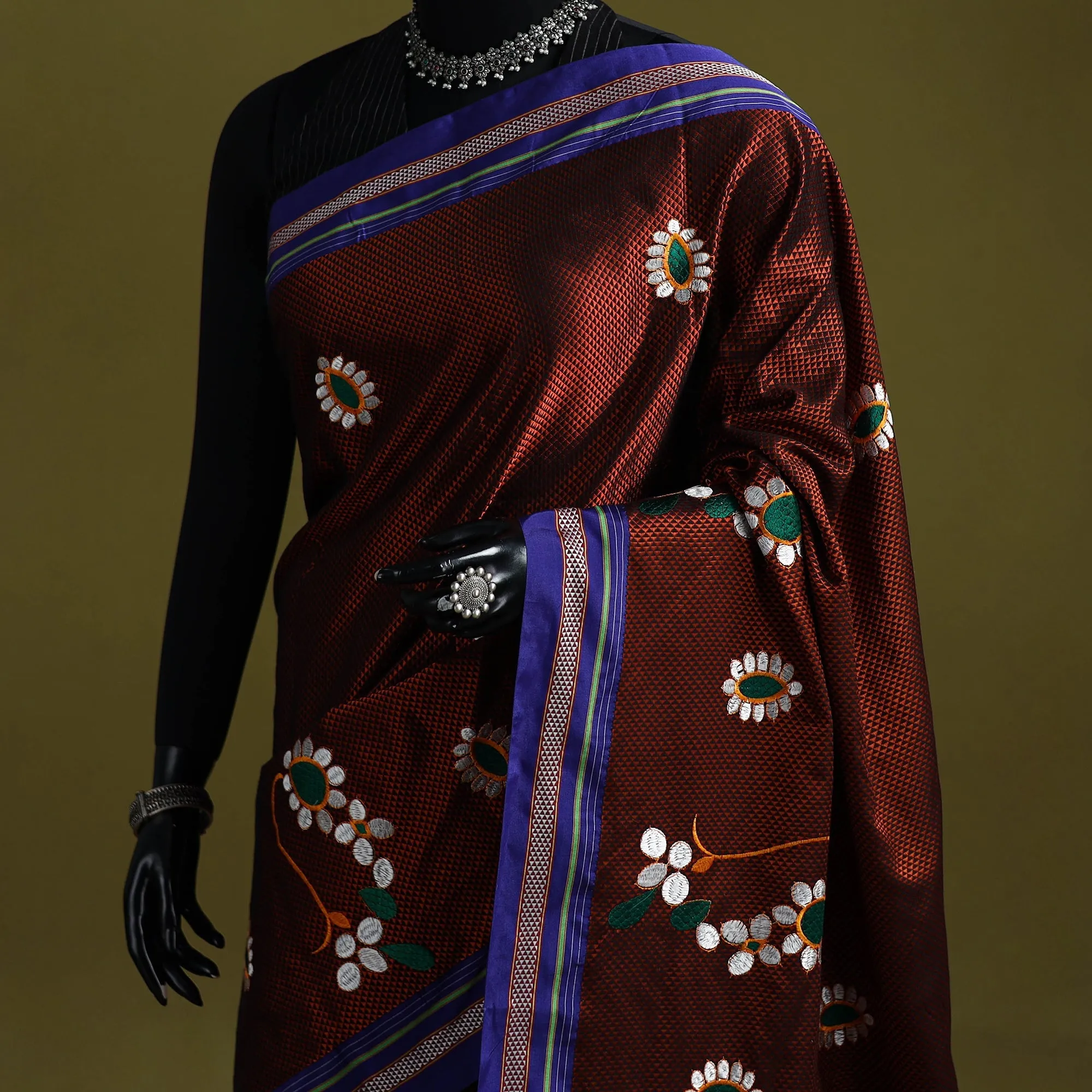 Nath Work Silk Cotton Khun Saree 15 sold by Itokri product image thumbnail 2